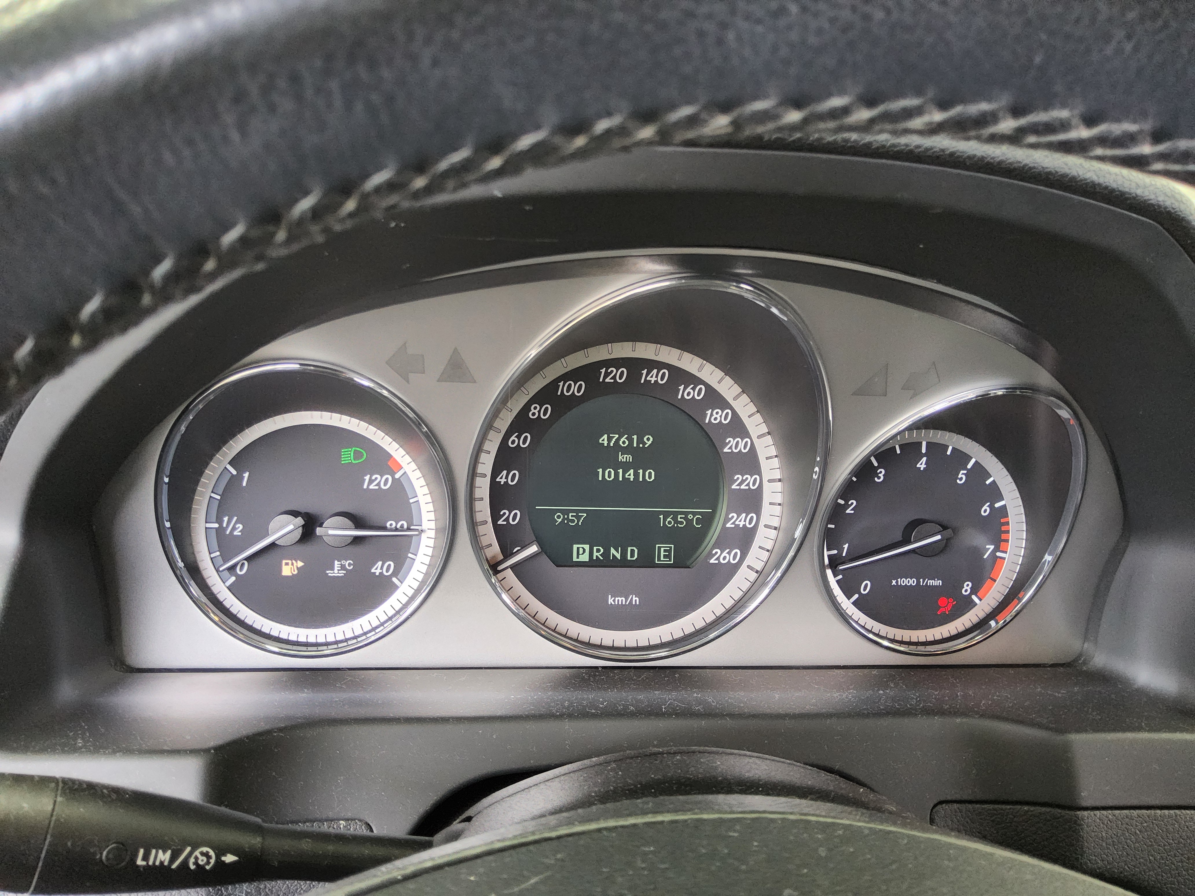 Mercedes-Benz C-Class 2011 - Image 8