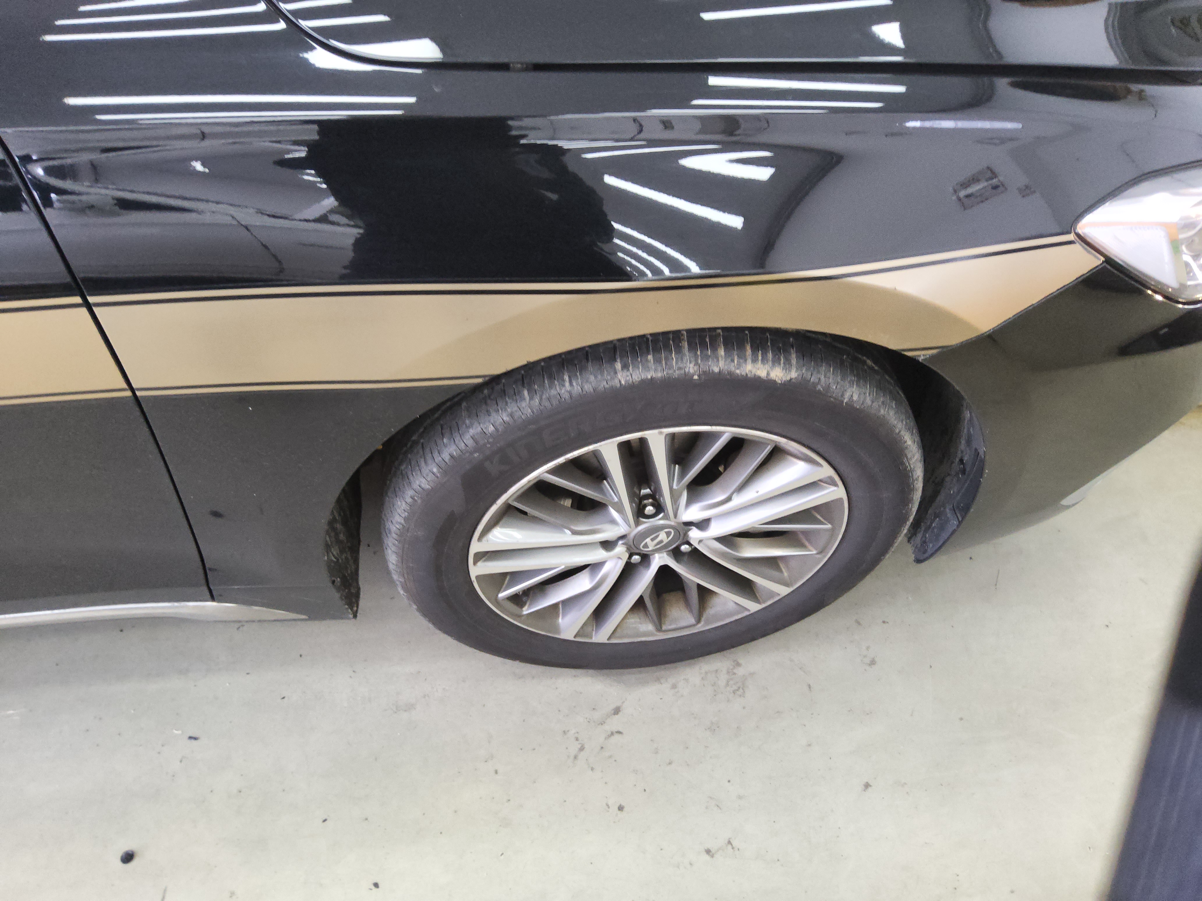 Hyundai Grandeur 2017 - Image 20
