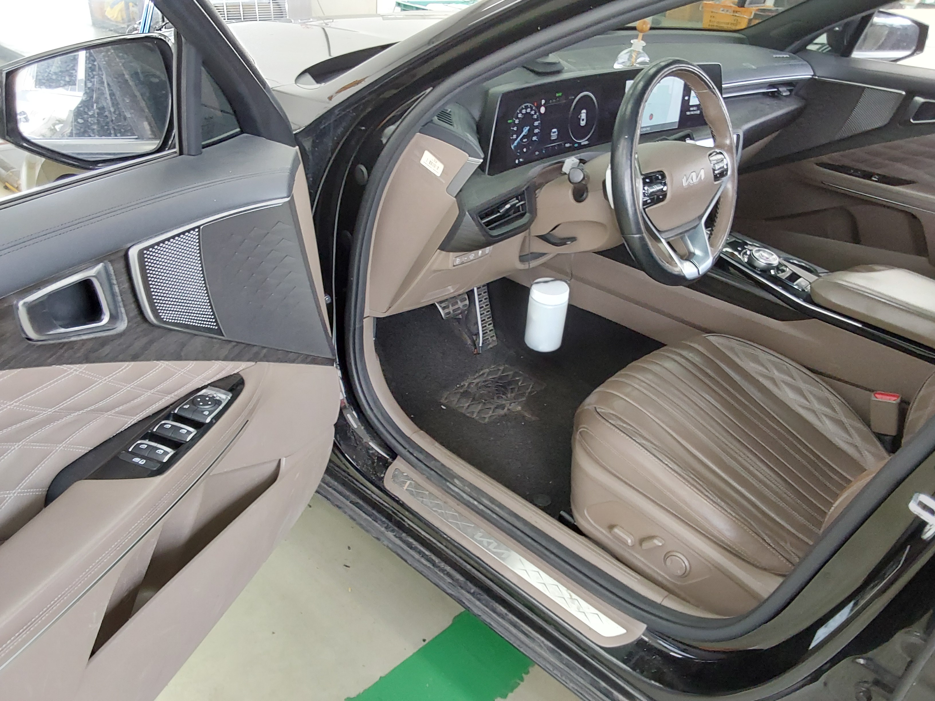 Kia K8 - 9
