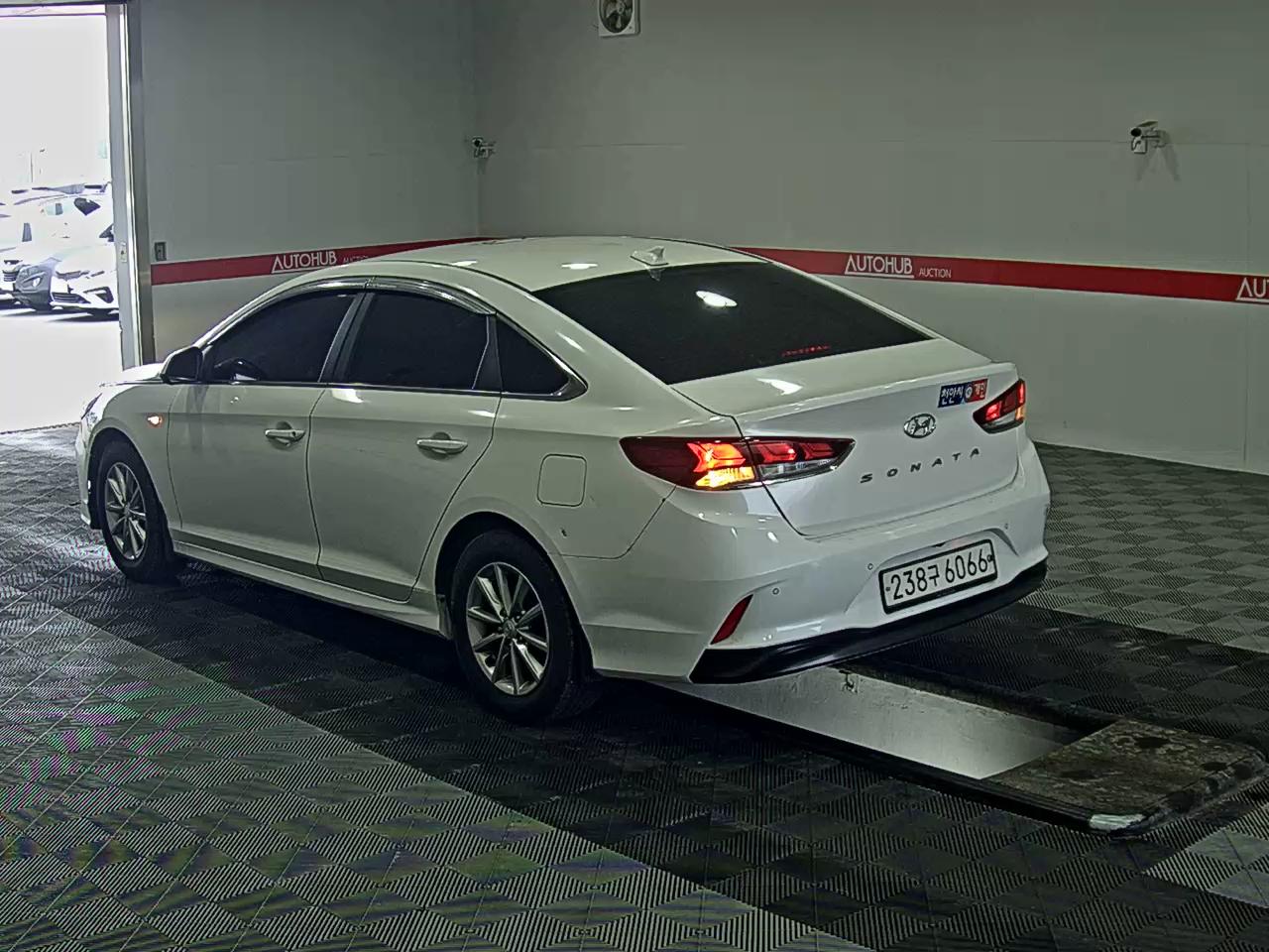 Hyundai Sonata 2021 - Image 5