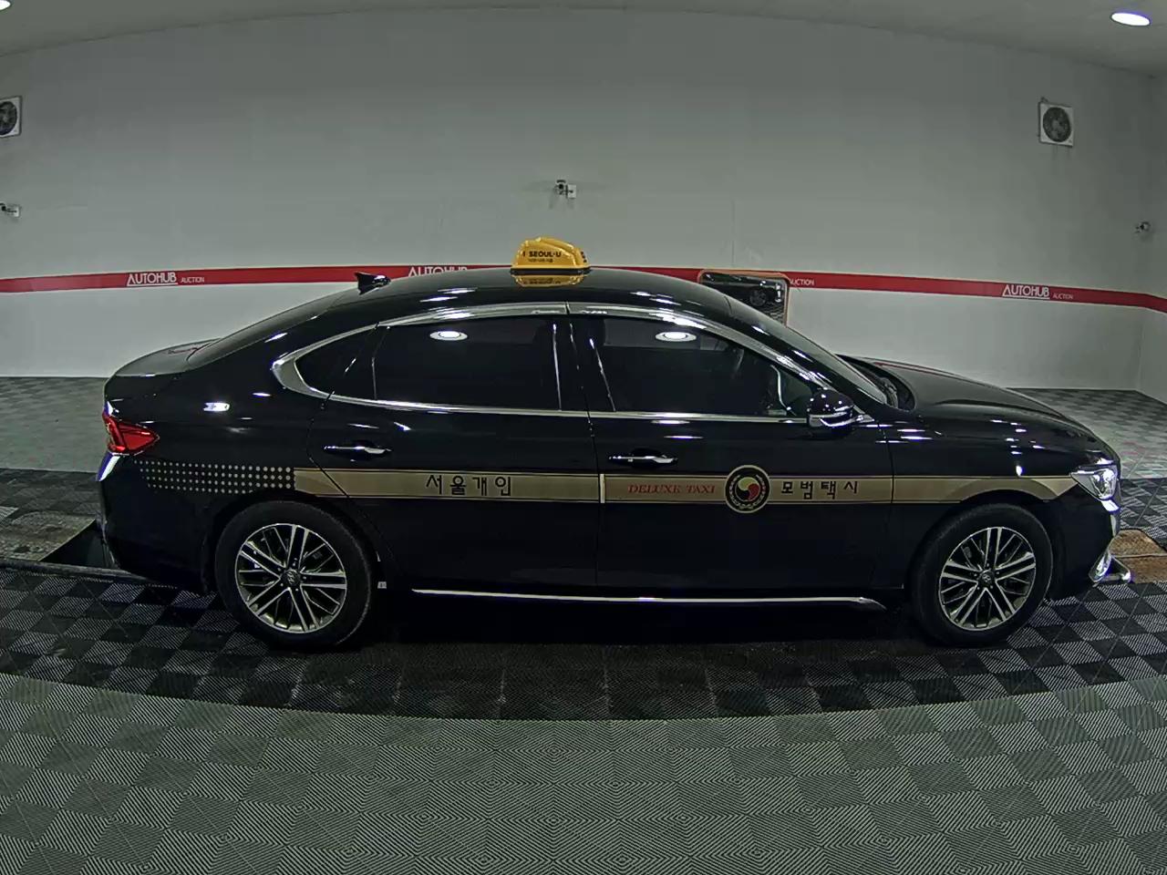 Hyundai Grandeur 2017 - Image 3
