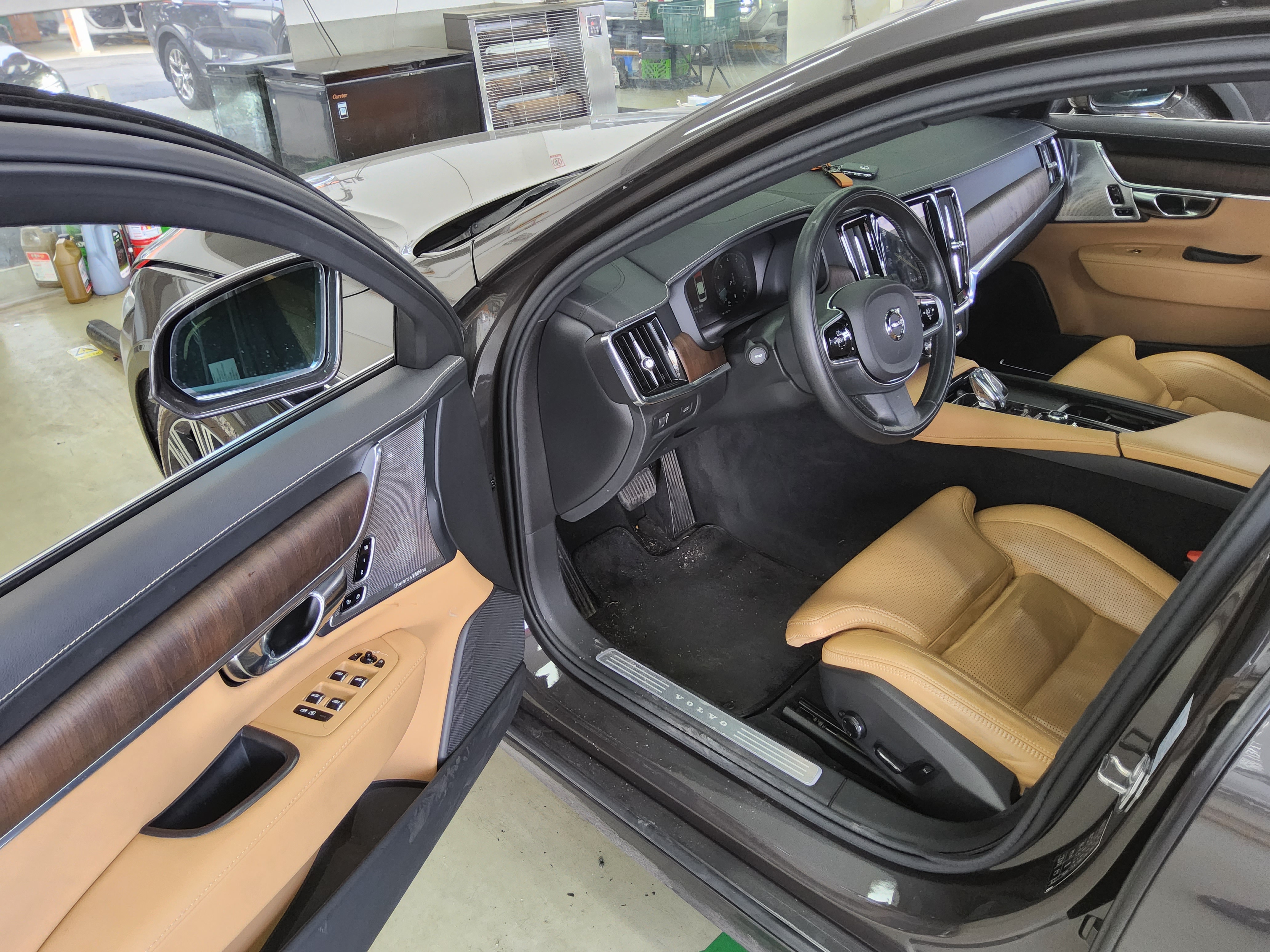 Volvo Volvo - 9