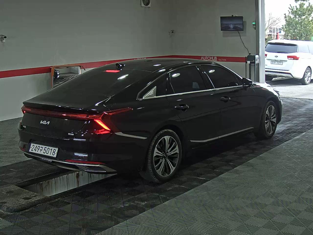 Kia K8 - 4