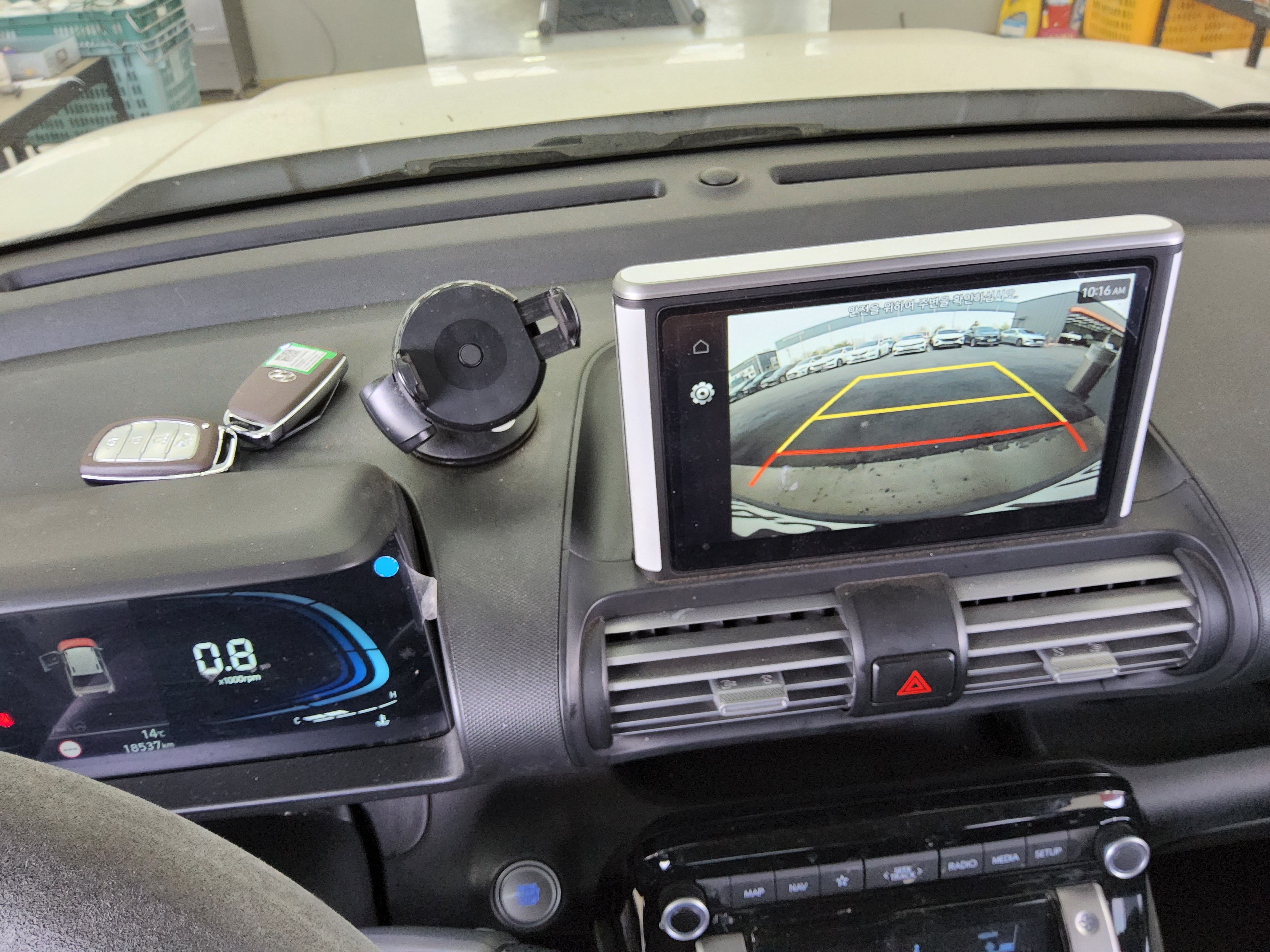 Hyundai Casper 2023 - Image 16