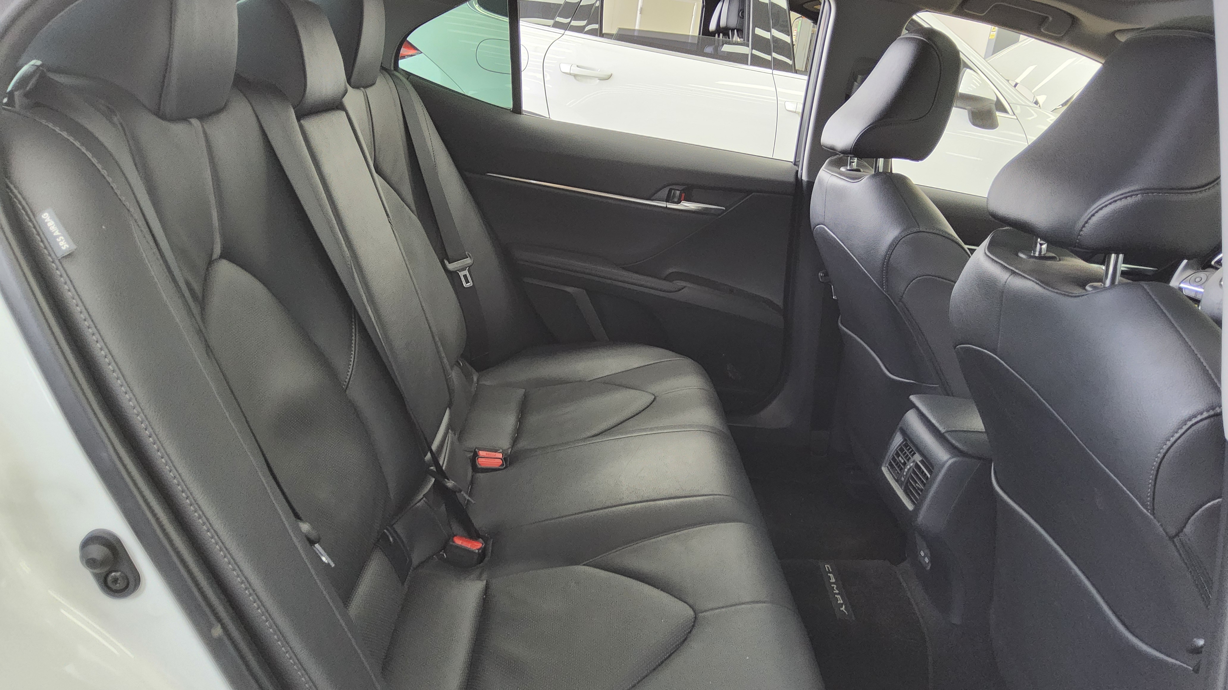 Toyota Camry - 12