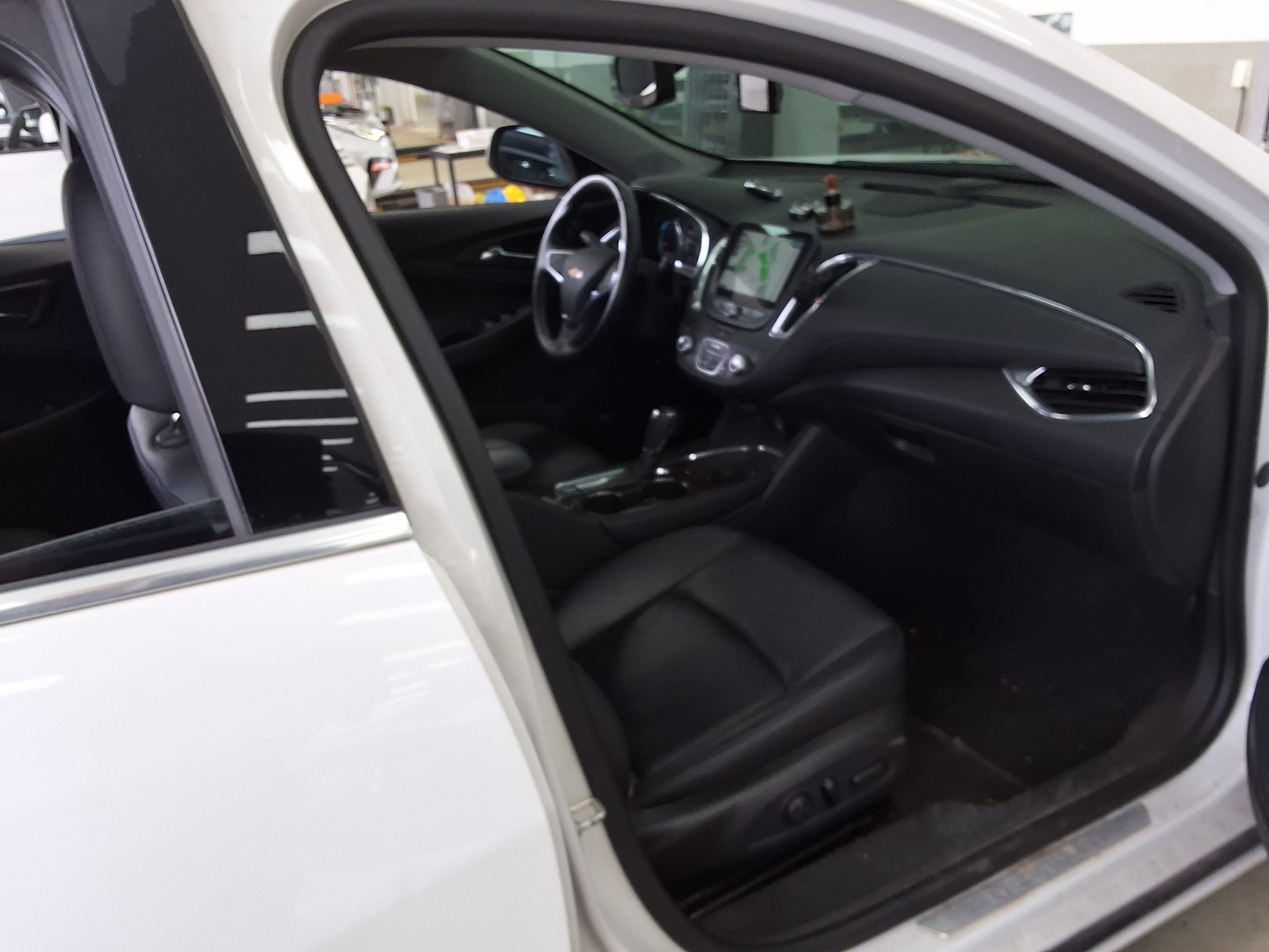 Chevrolet Malibu 2017 - Image 13