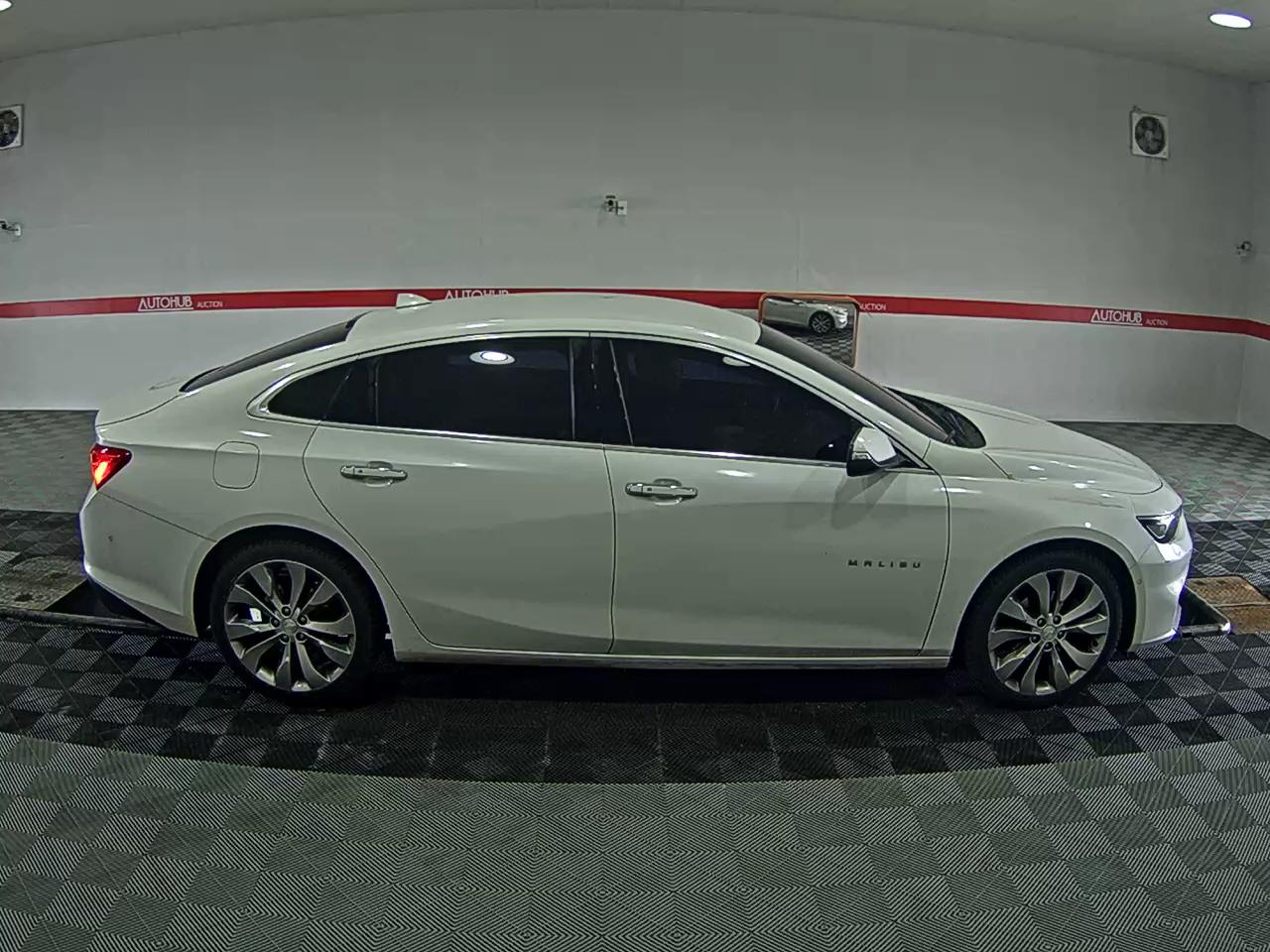 Chevrolet Malibu 2017 - Image 3