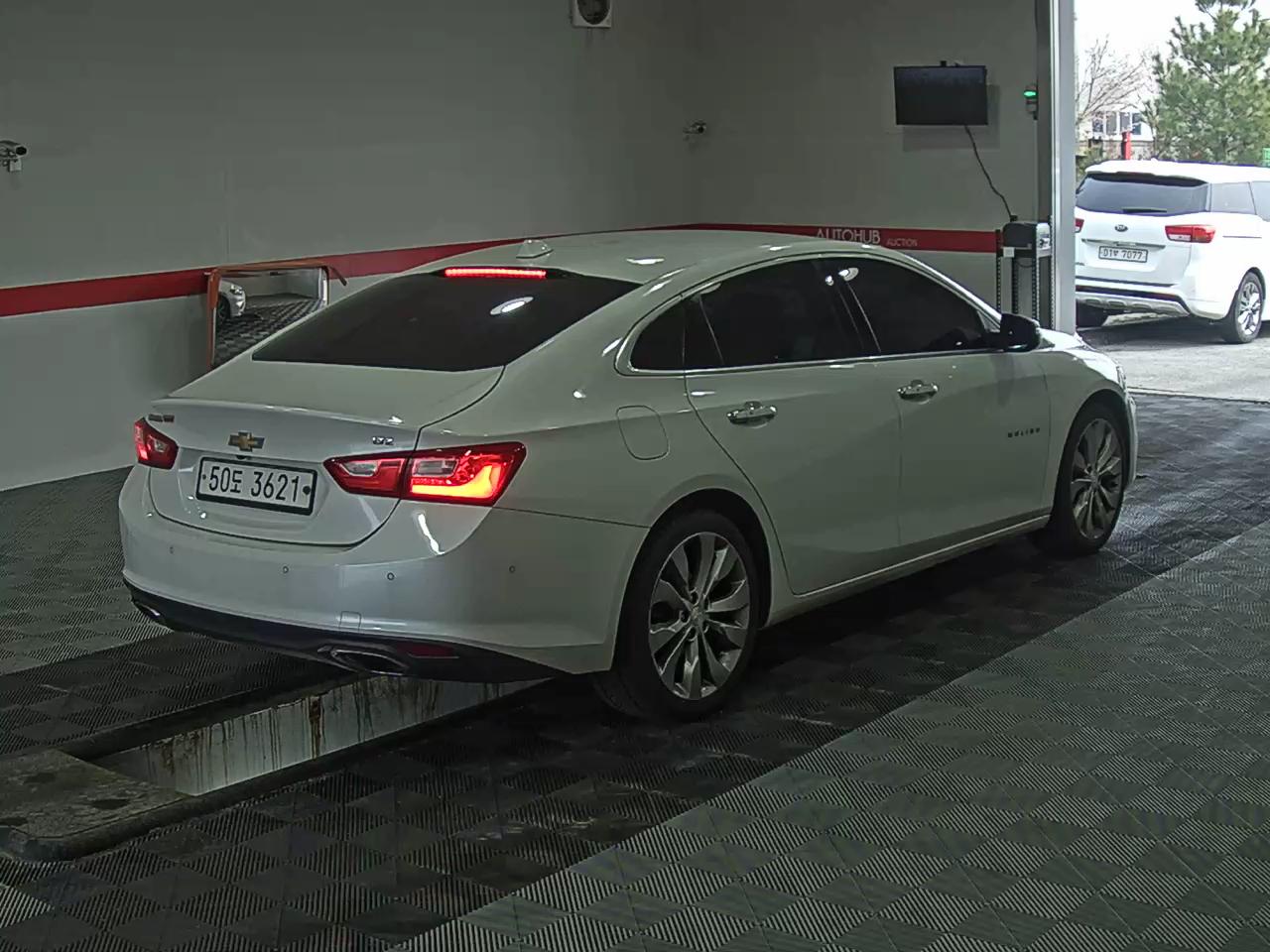 Chevrolet Malibu 2017 - Image 4