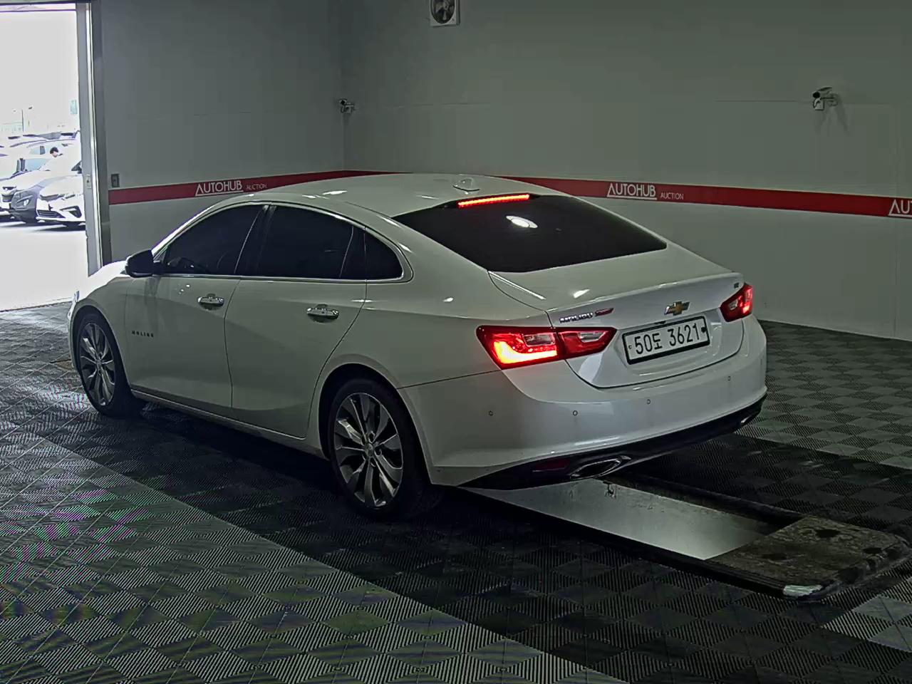 Chevrolet Malibu 2017 - Image 5