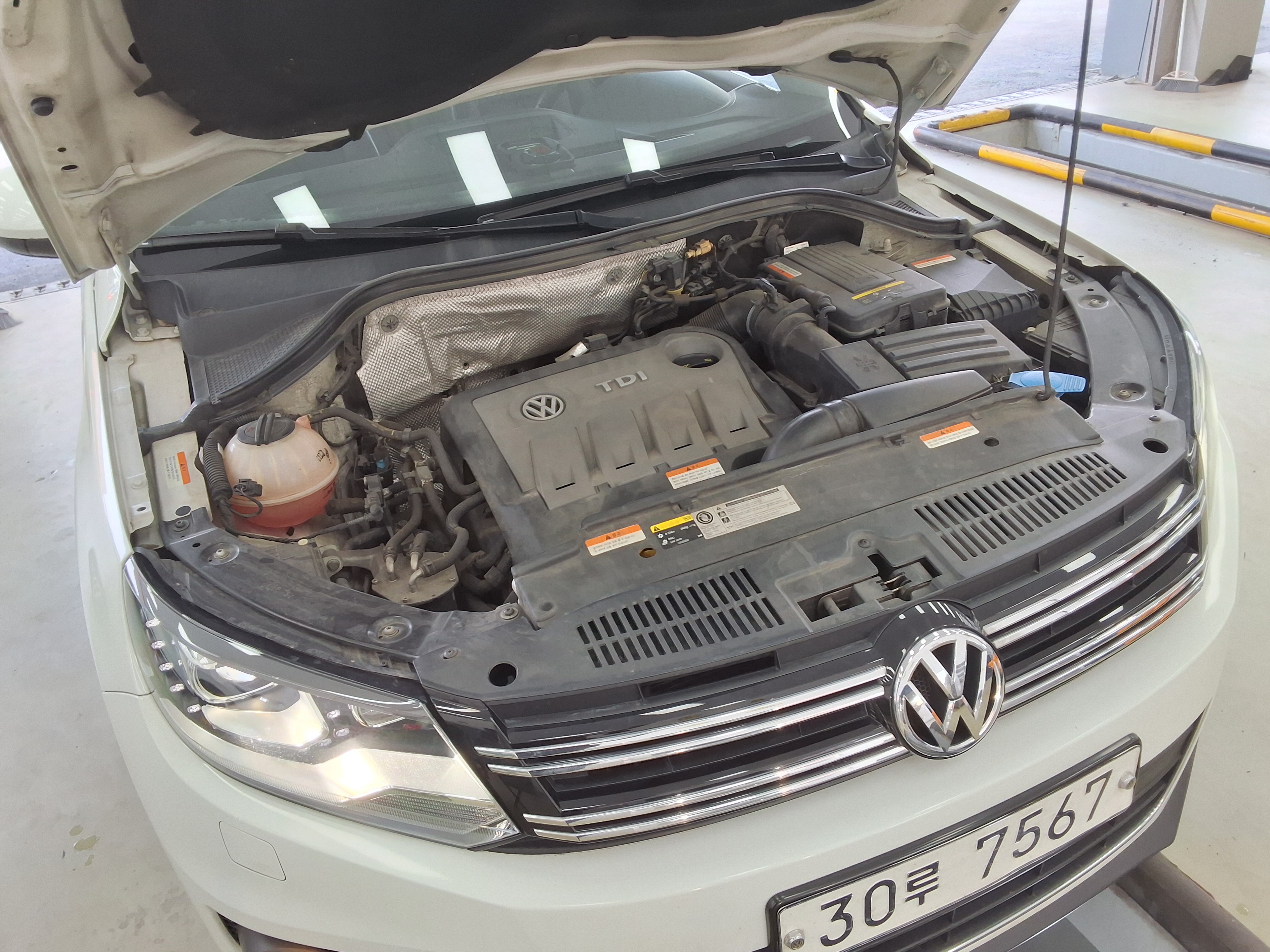 Volkswagen Tiguan 2015 - Image 19