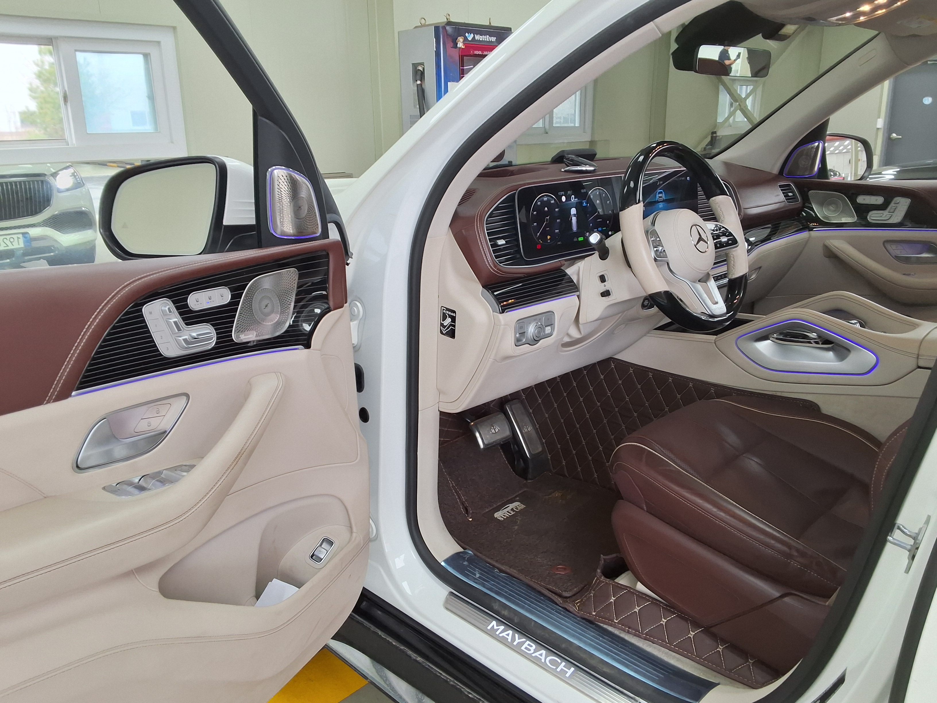 مرسيدس بنز مايباخ 2023 - صورة 9