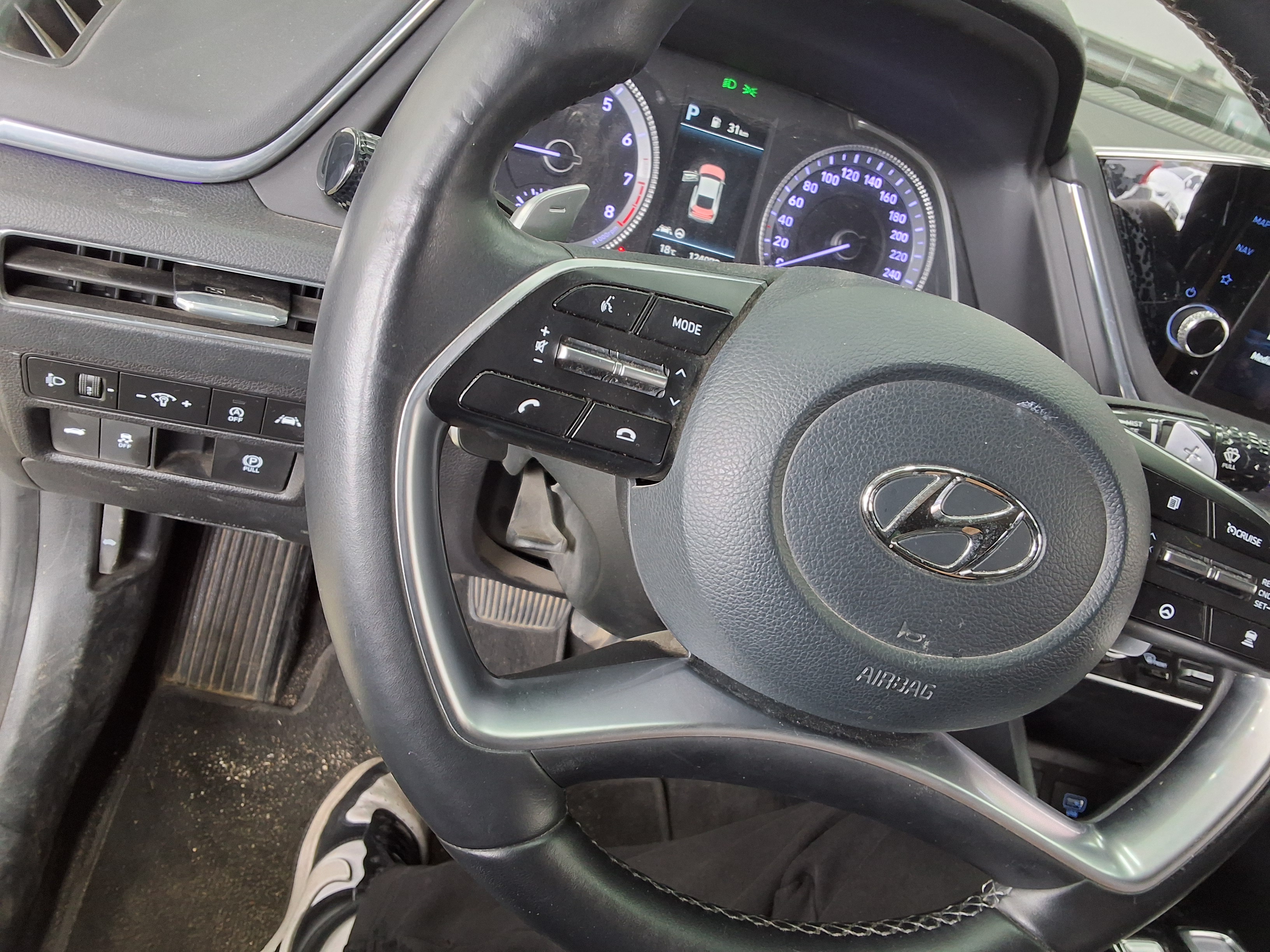 Hyundai Sonata 2022 - Image 21