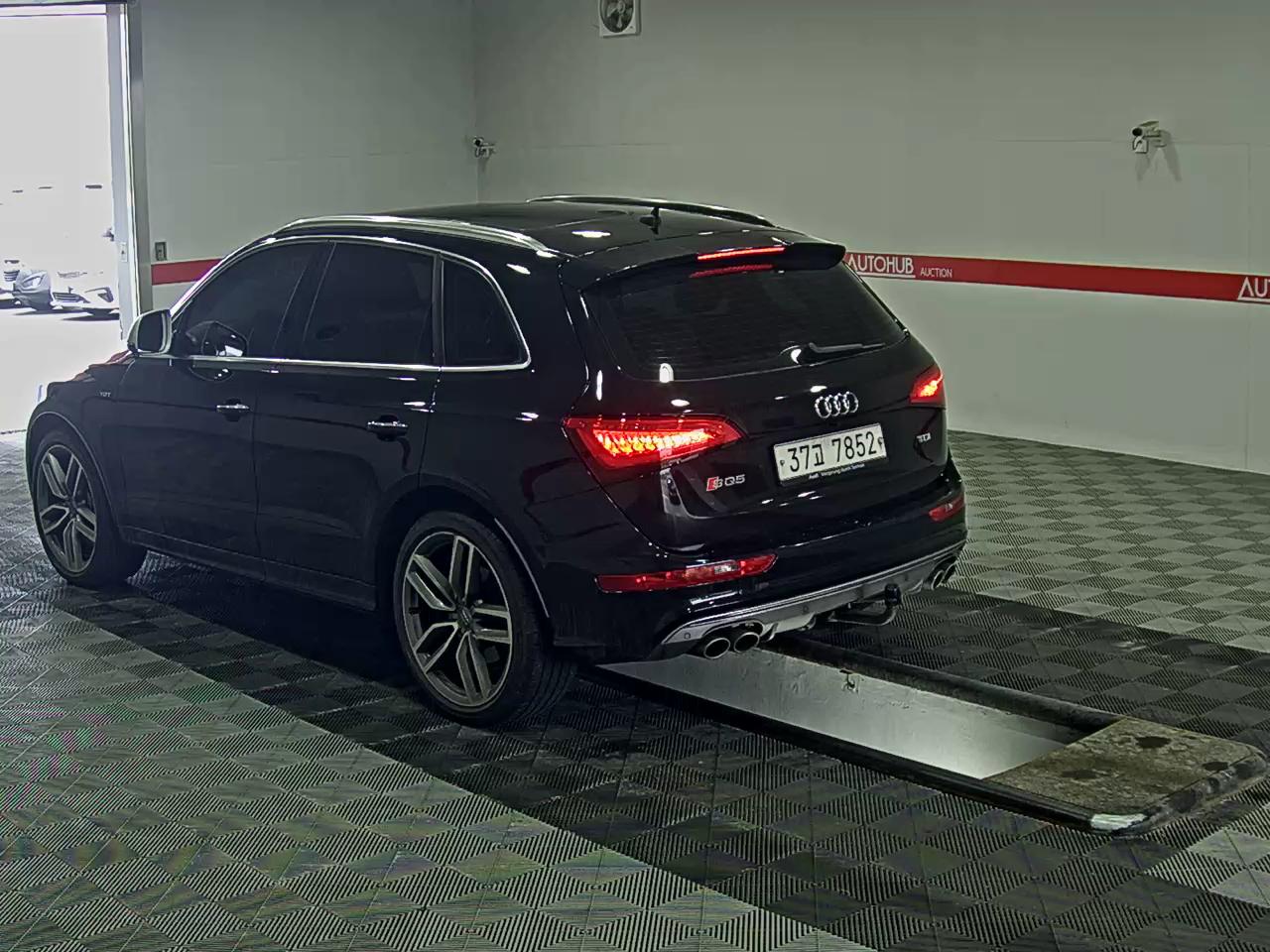 Audi SQ5 - 5