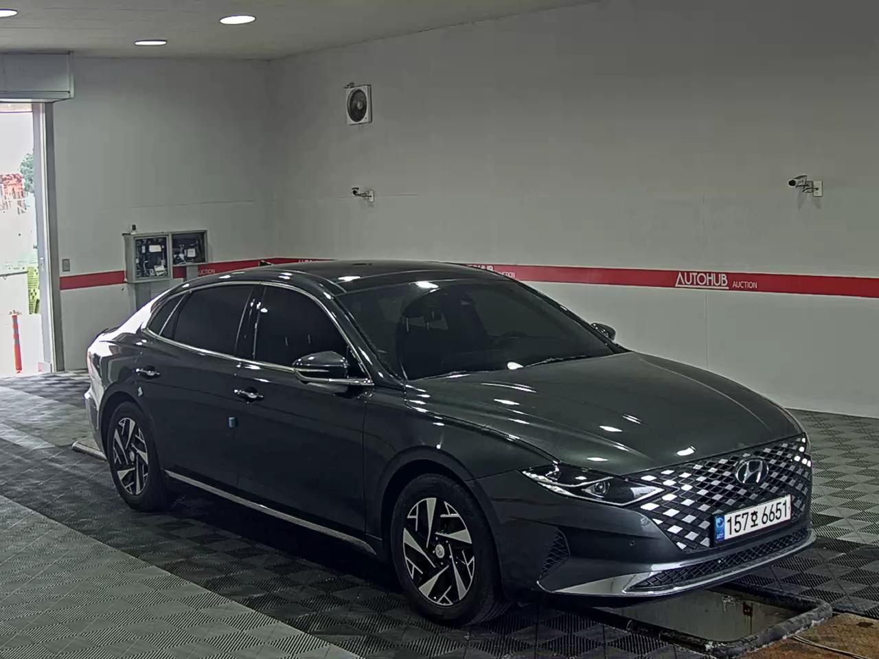 Hyundai Grandeur 2022 - Image 2