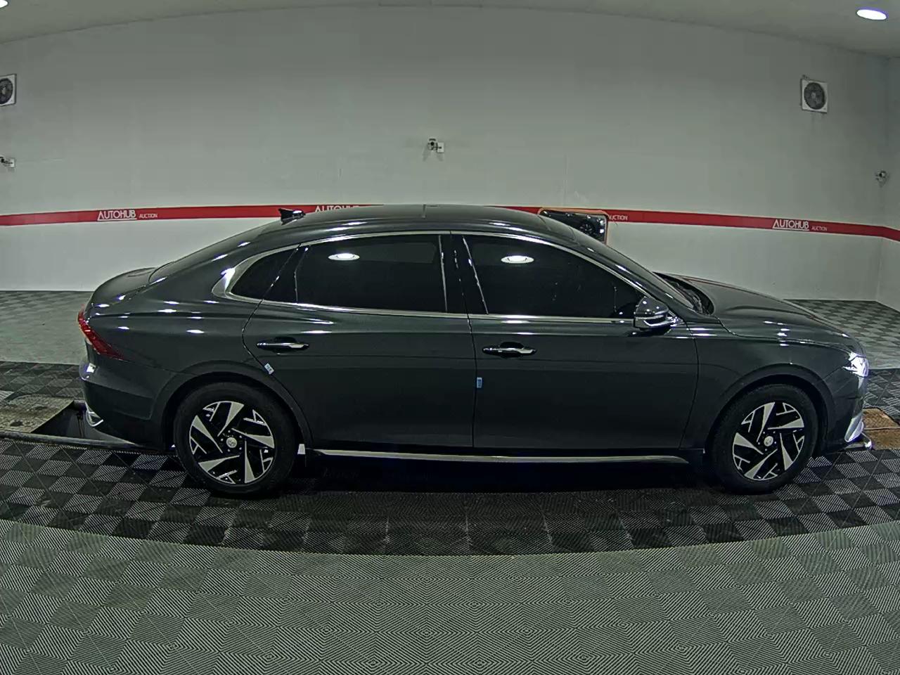 Hyundai Grandeur 2022 - Image 3