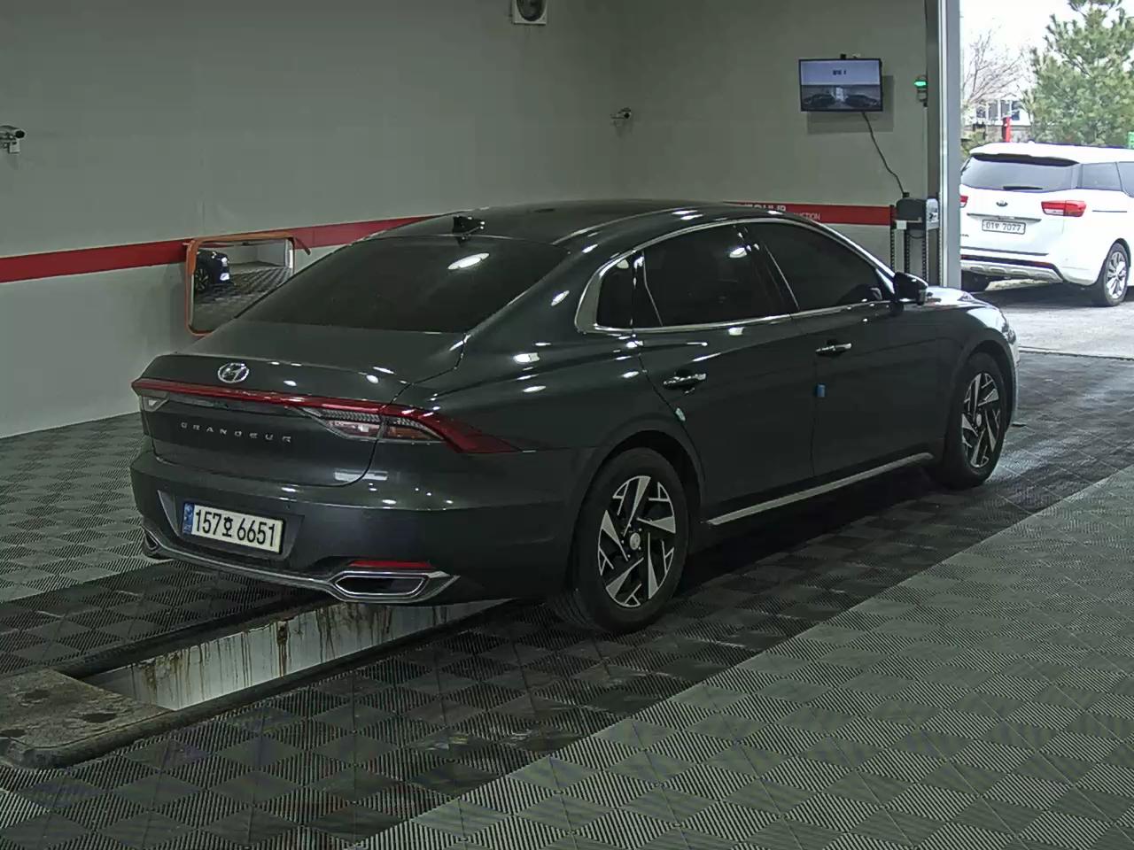 Hyundai Grandeur 2022 - Image 4