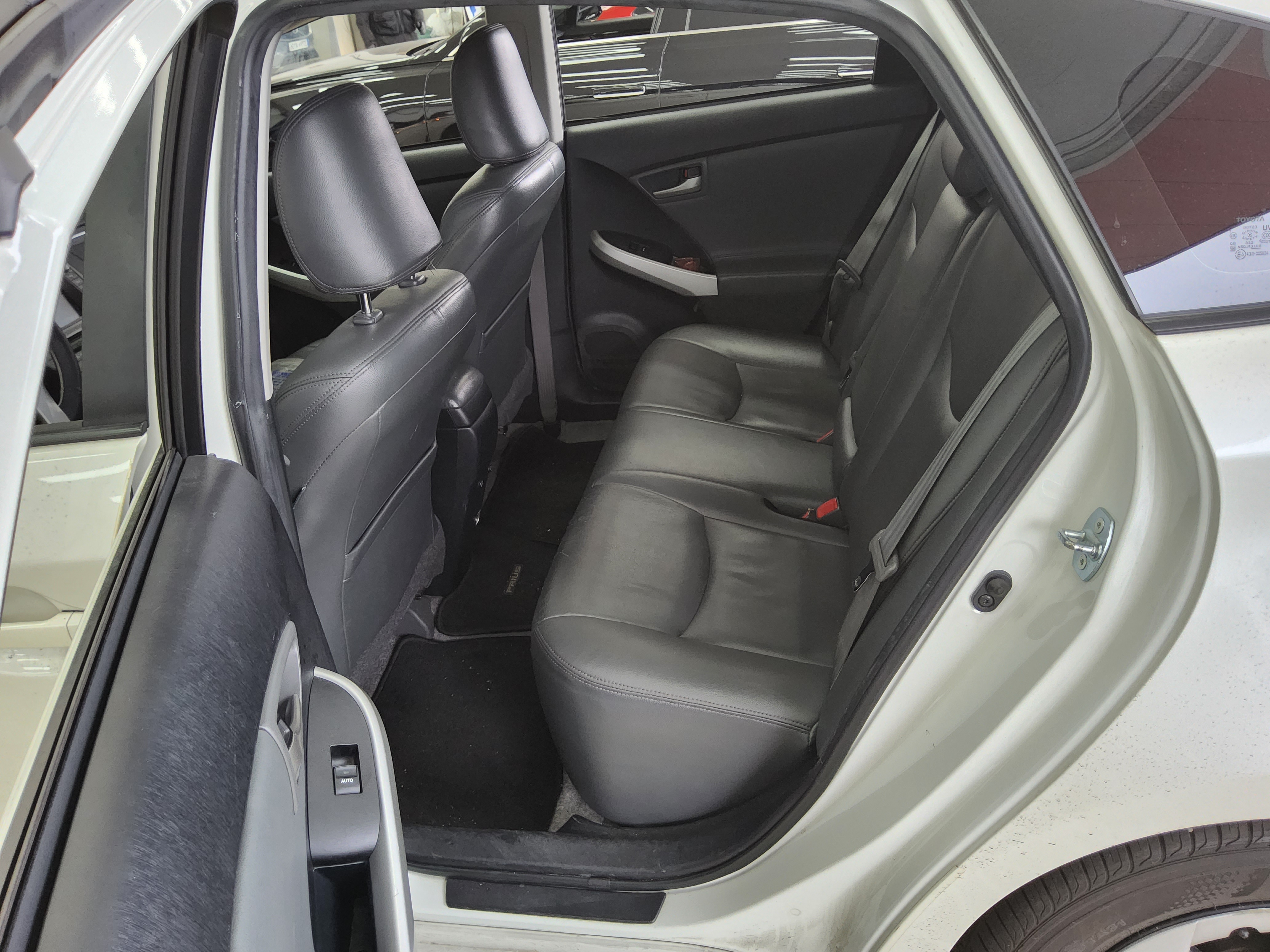 TOYOTA 프리우스 - 11