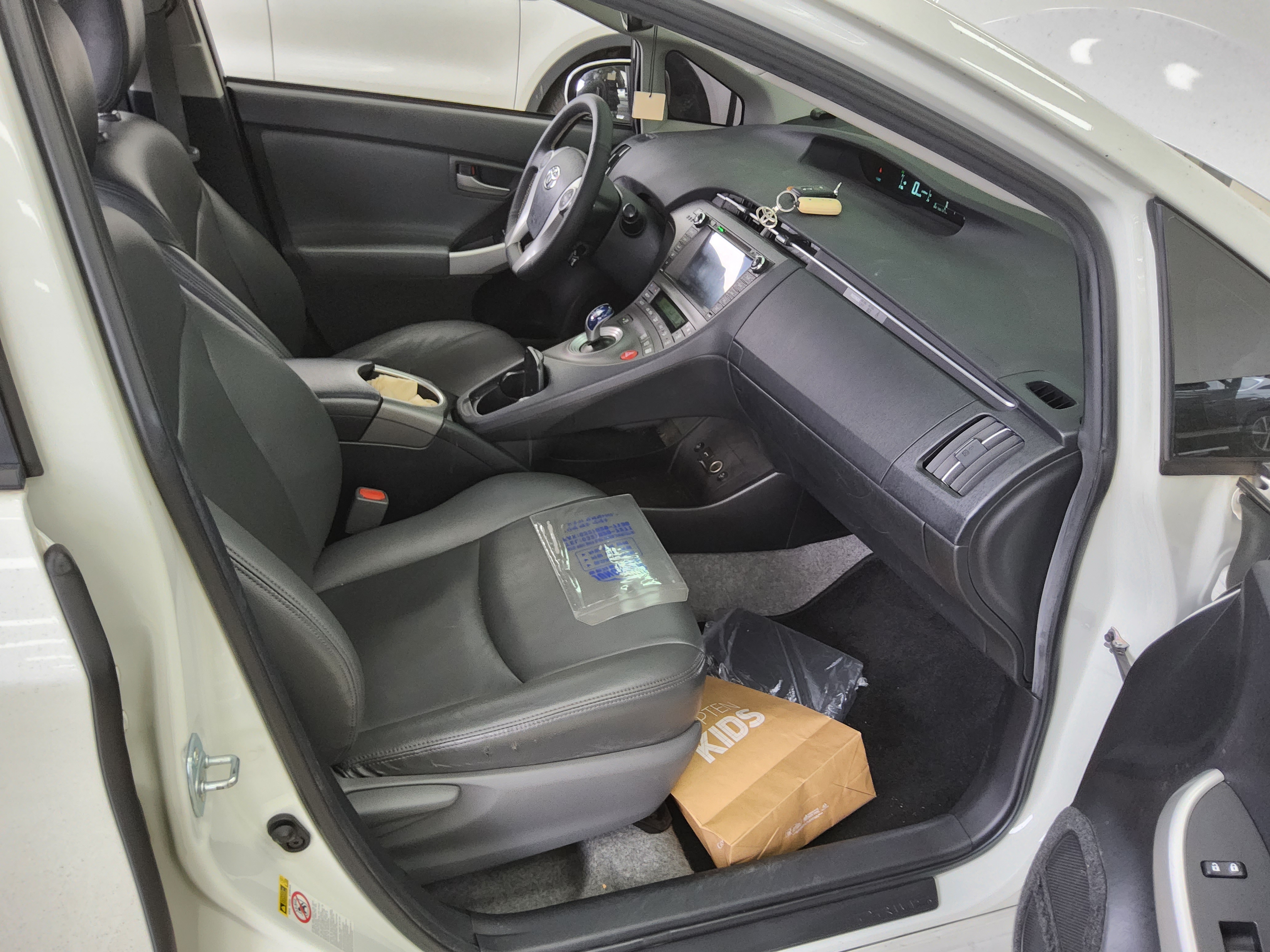 TOYOTA 프리우스 - 13