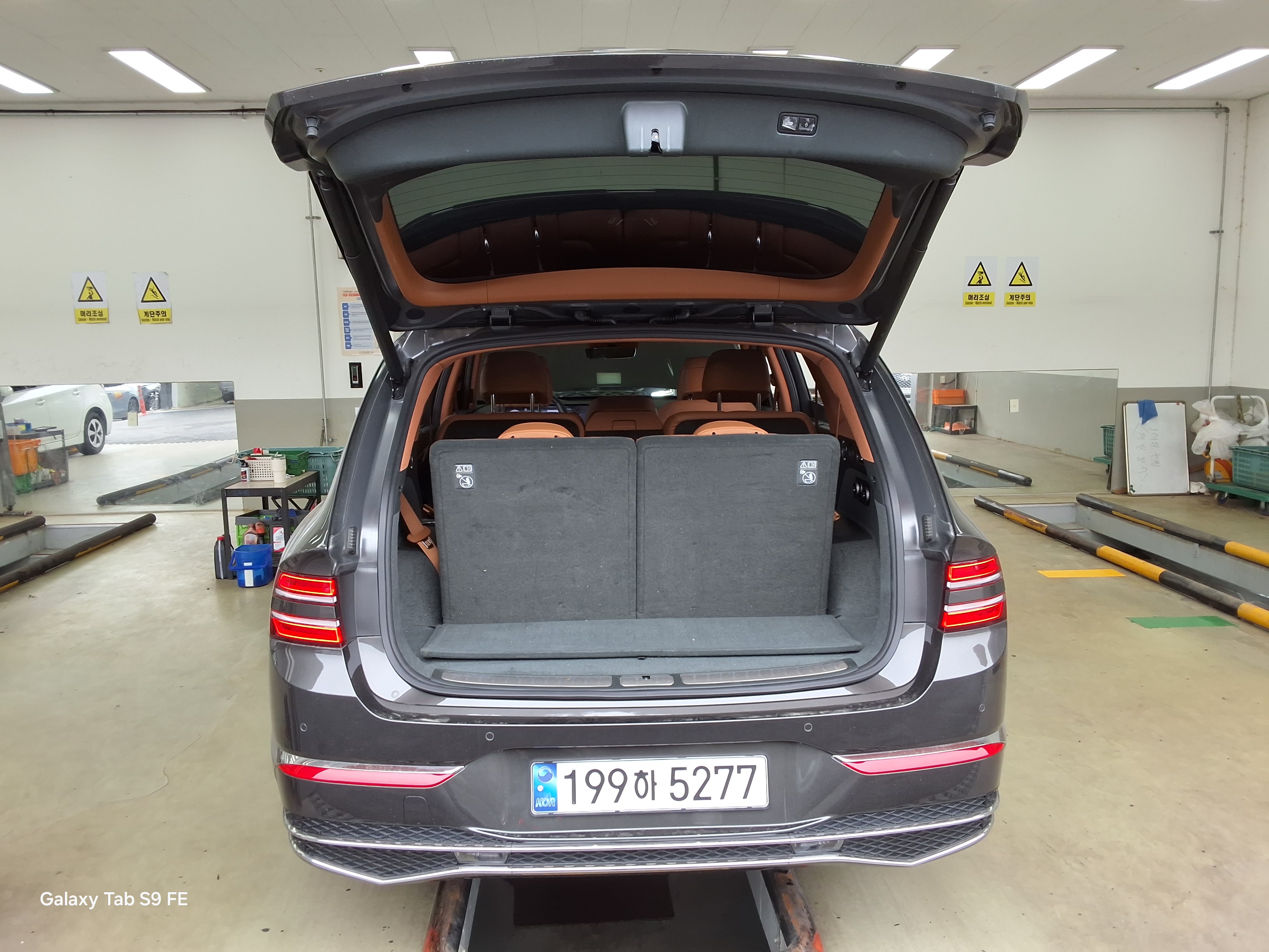 Hyundai Genesis 2024 - Image 14