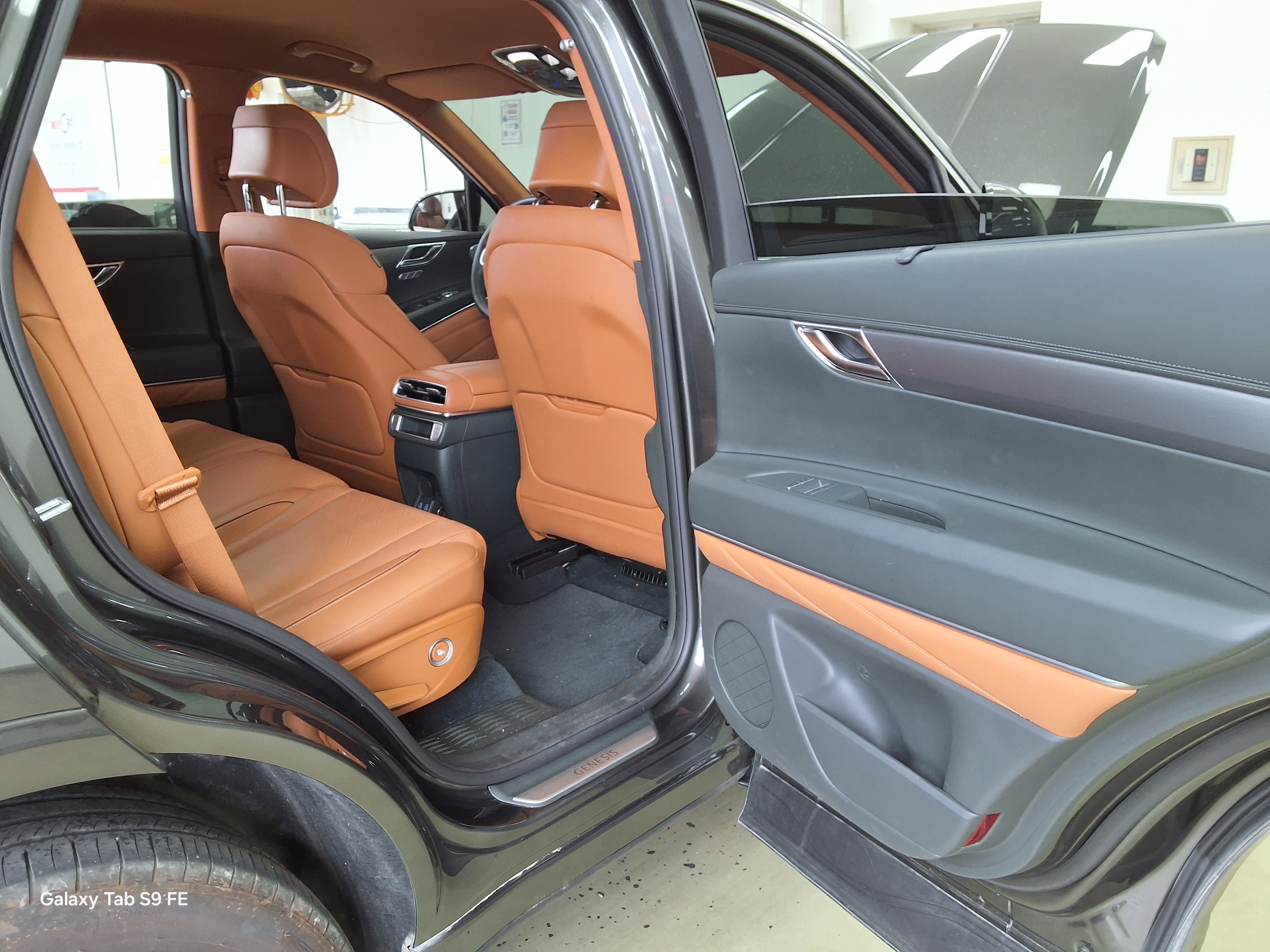 Hyundai Genesis 2024 - Image 12