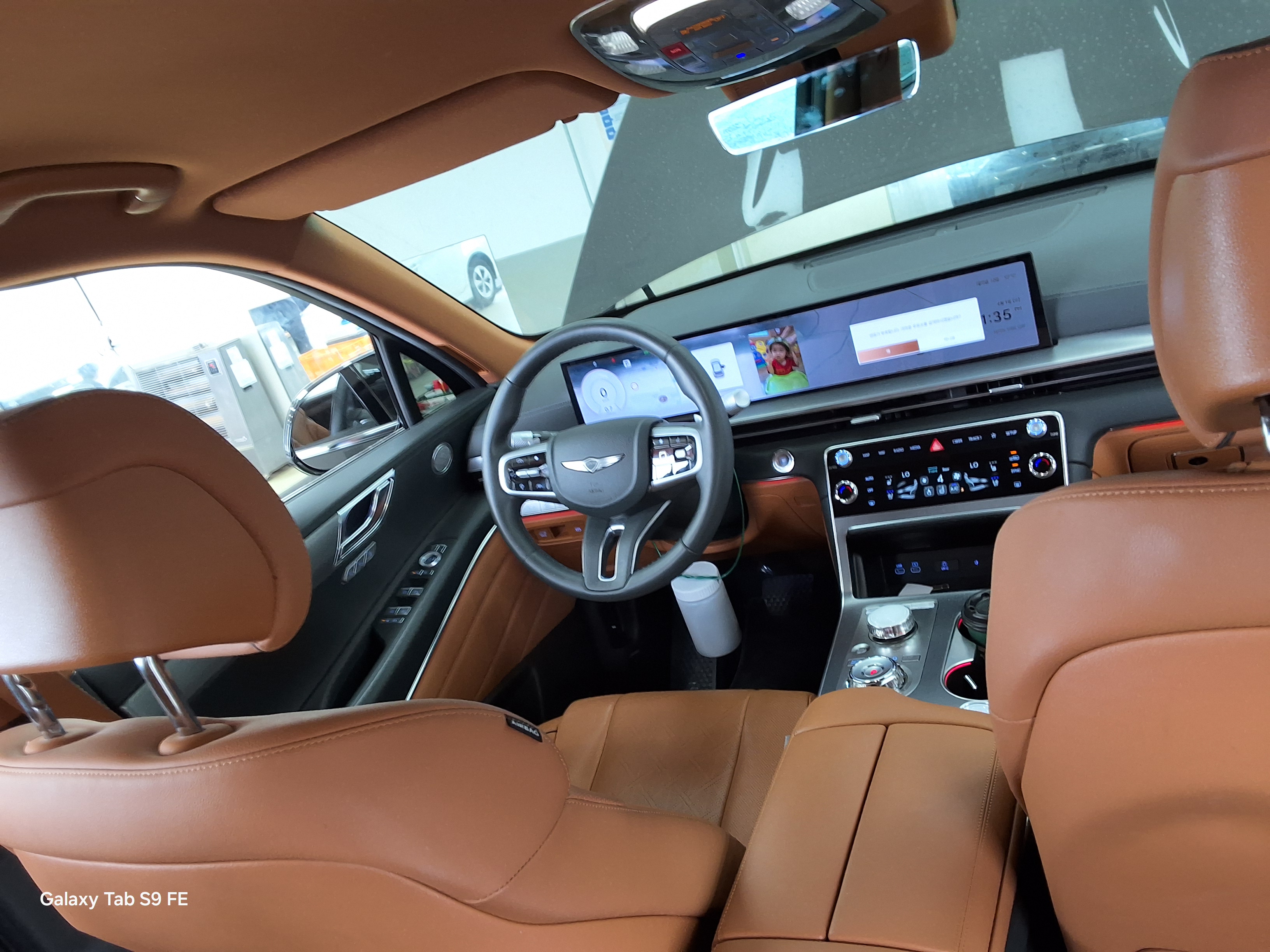 Hyundai Genesis 2024 - Image 10