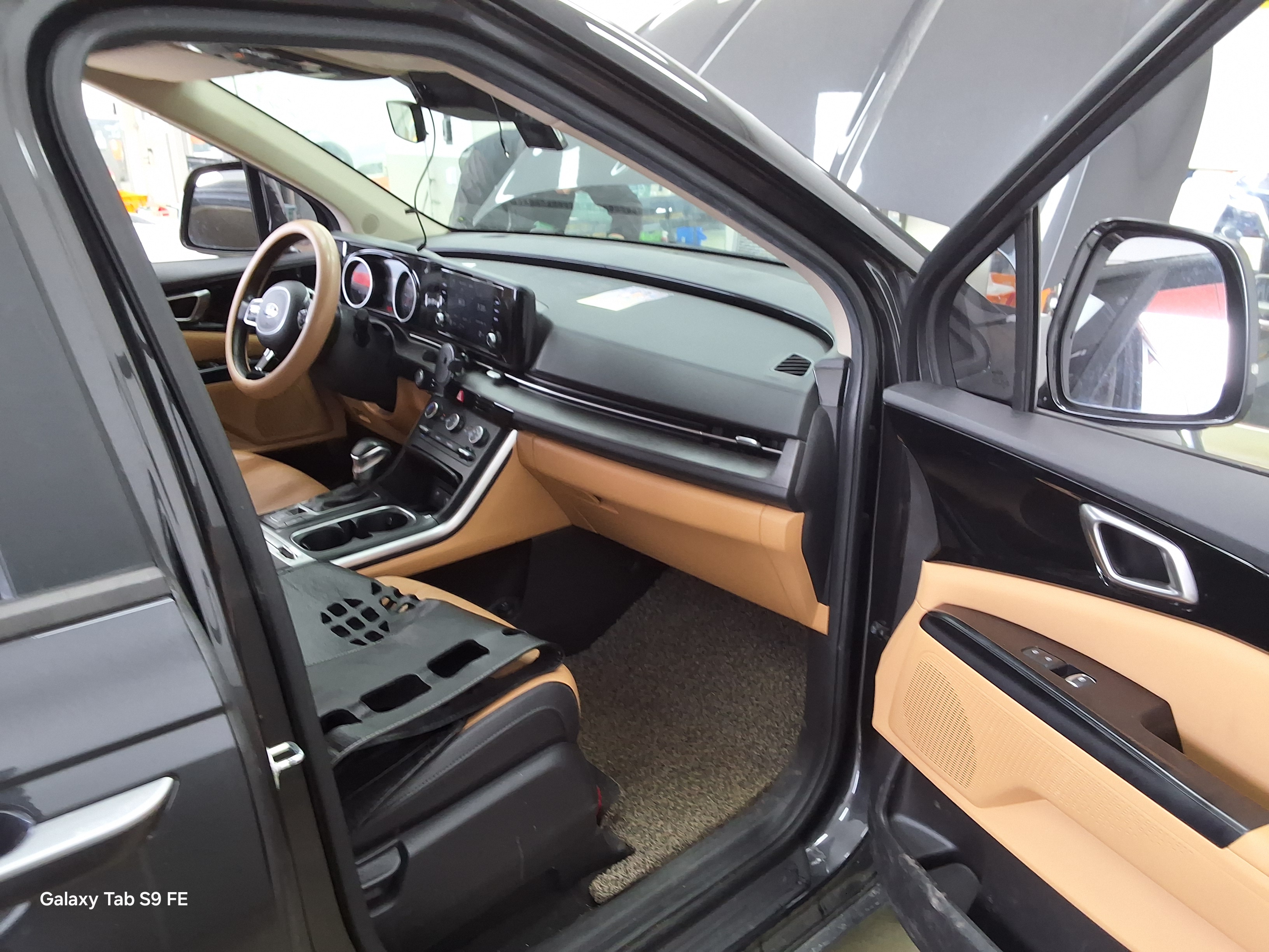 Kia SEDONA 2021 - Image 13