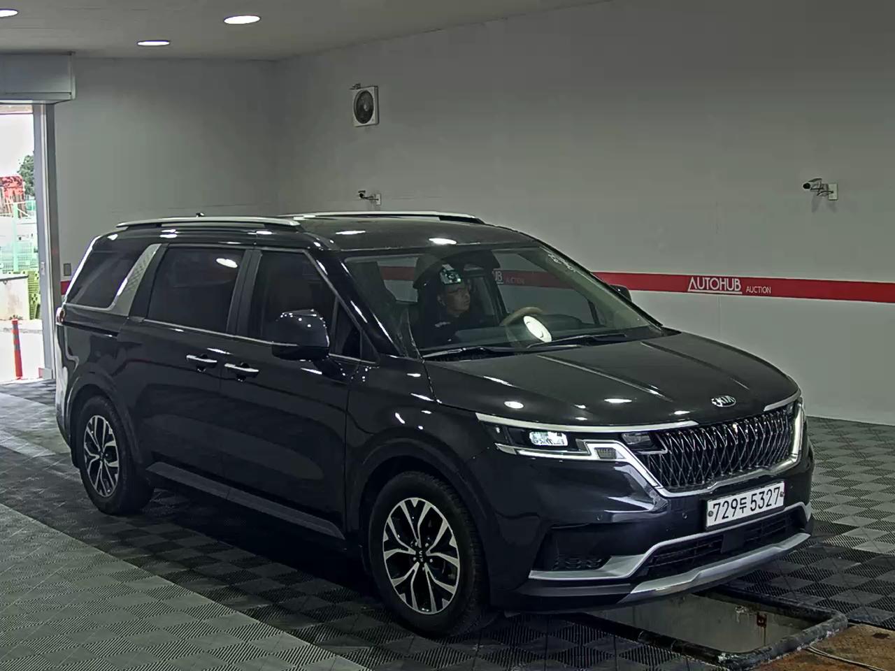 Kia SEDONA 2021 - Image 2