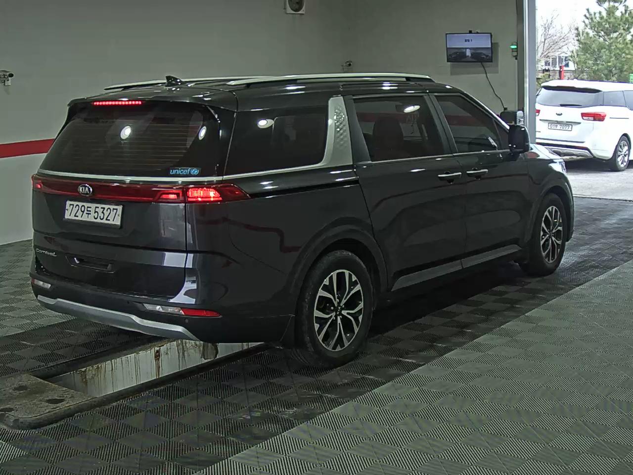 Kia SEDONA 2021 - Image 4