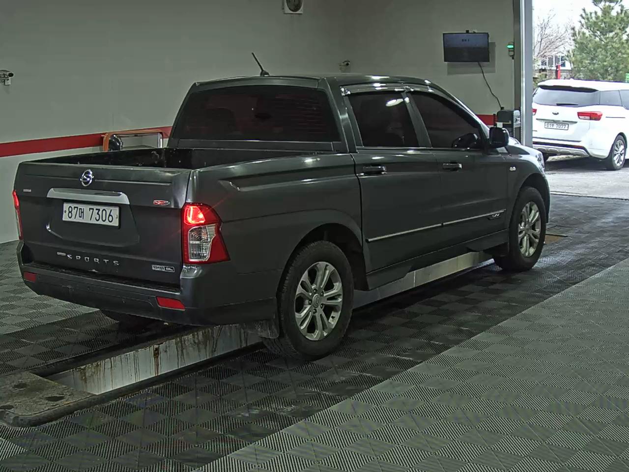 KG Mobility Other 2017 - Image 4