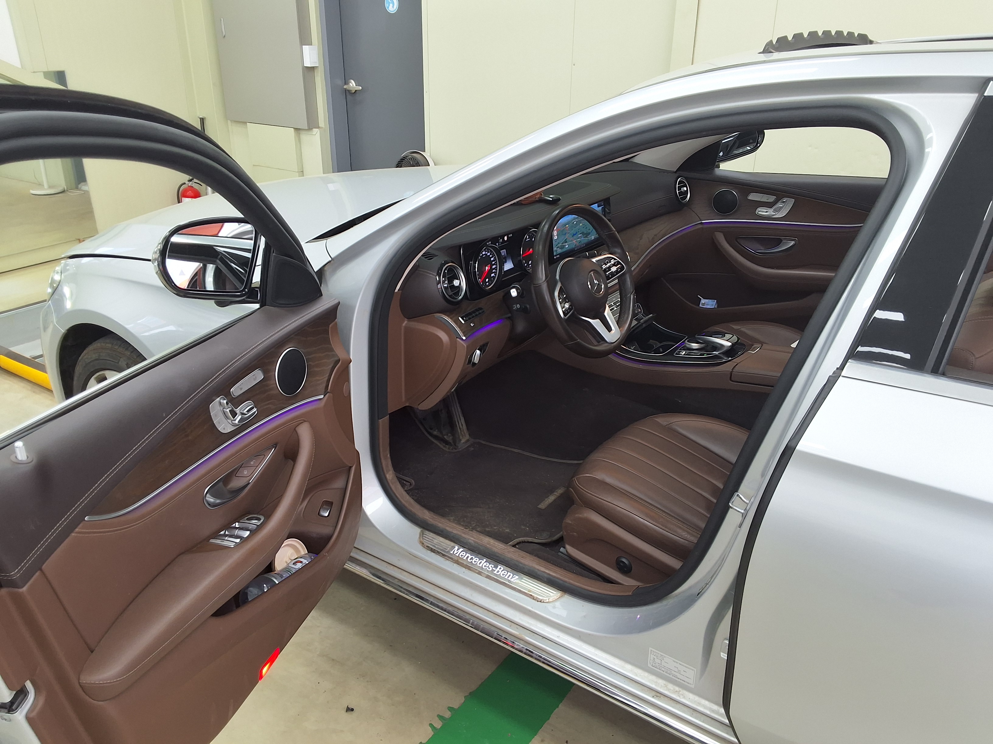 Mercedes-Benz E-Class 2019 - Image 9