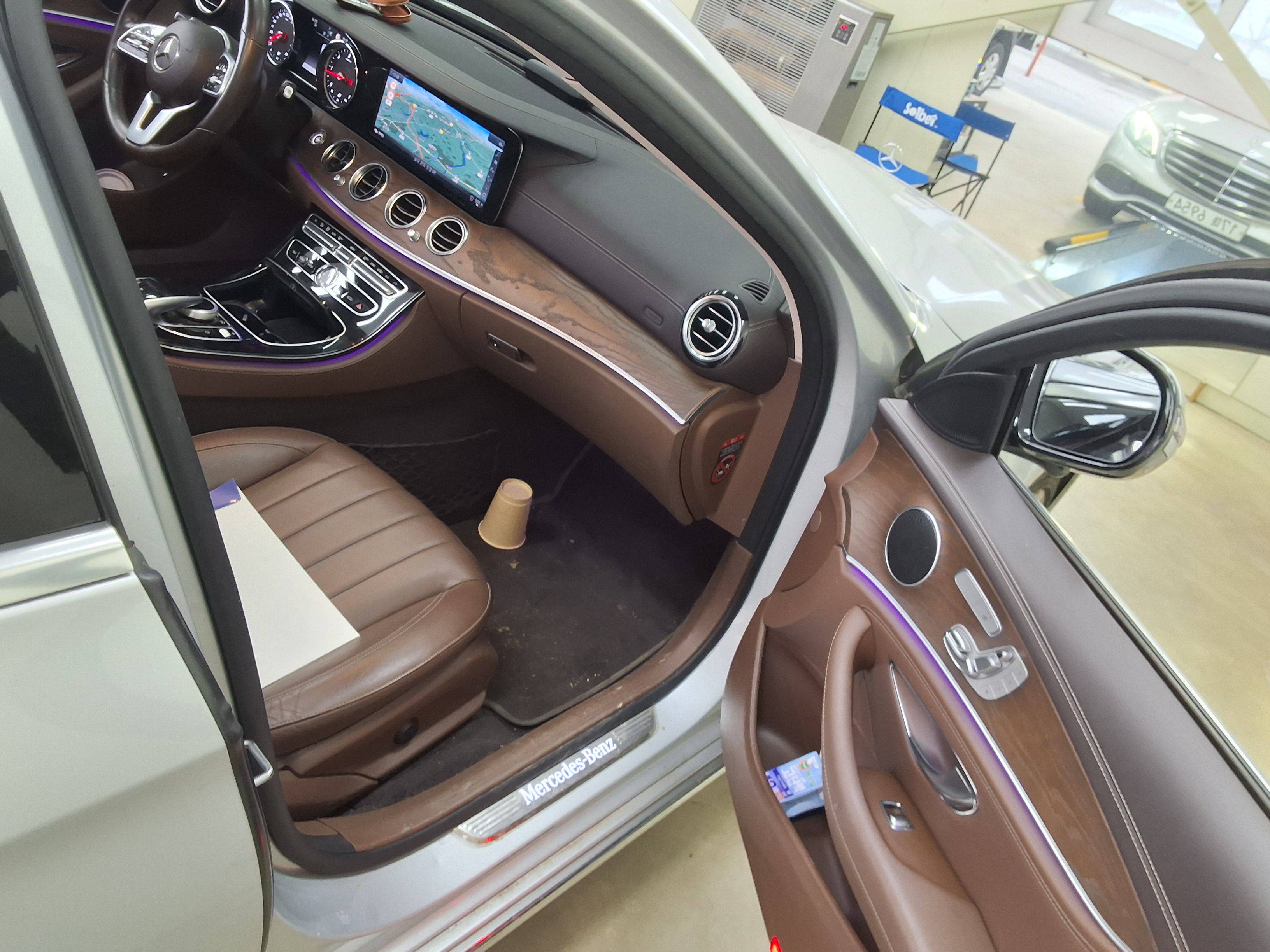 Mercedes-Benz E-Class 2019 - Image 13
