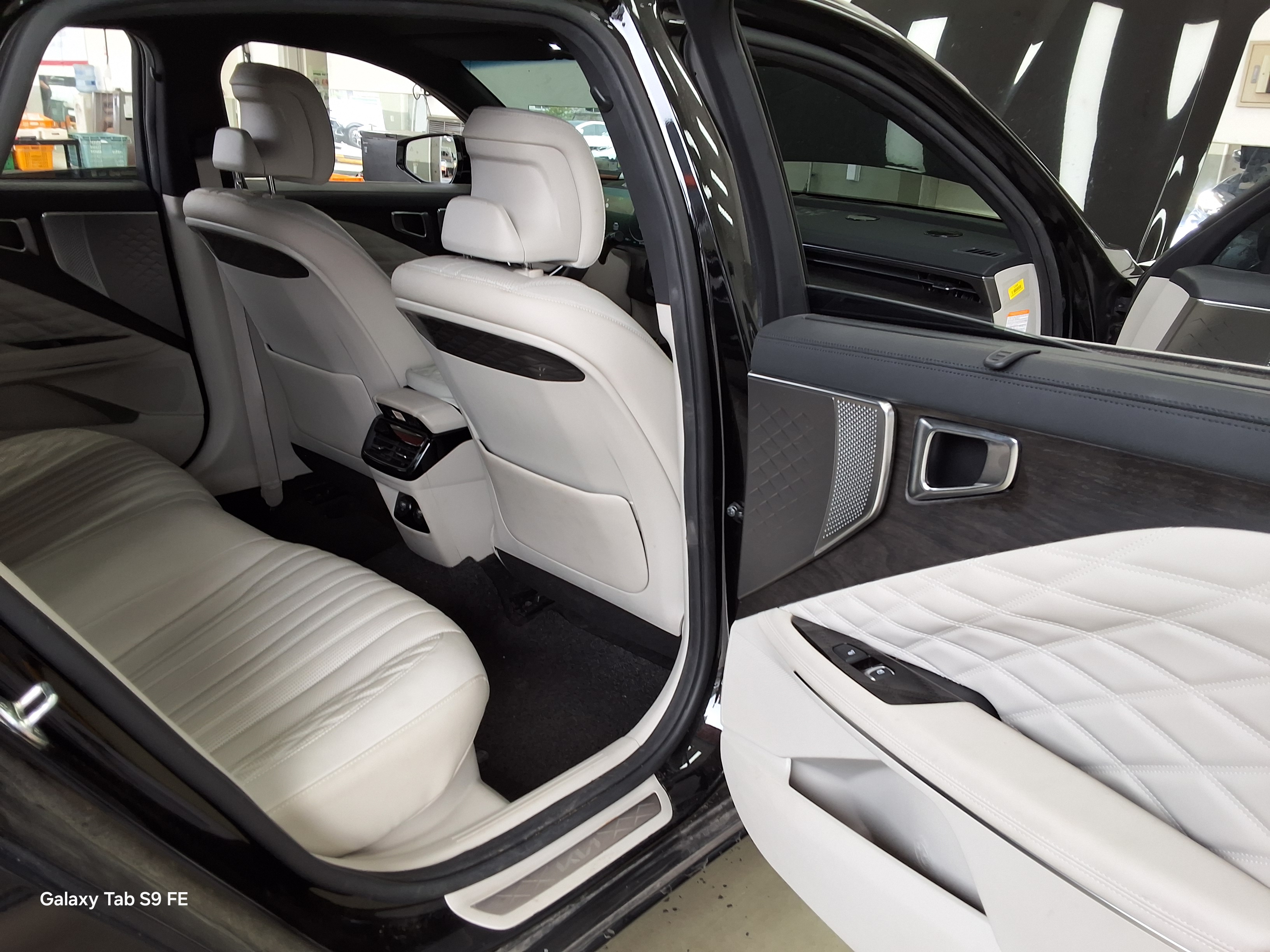 Kia K8 - 12