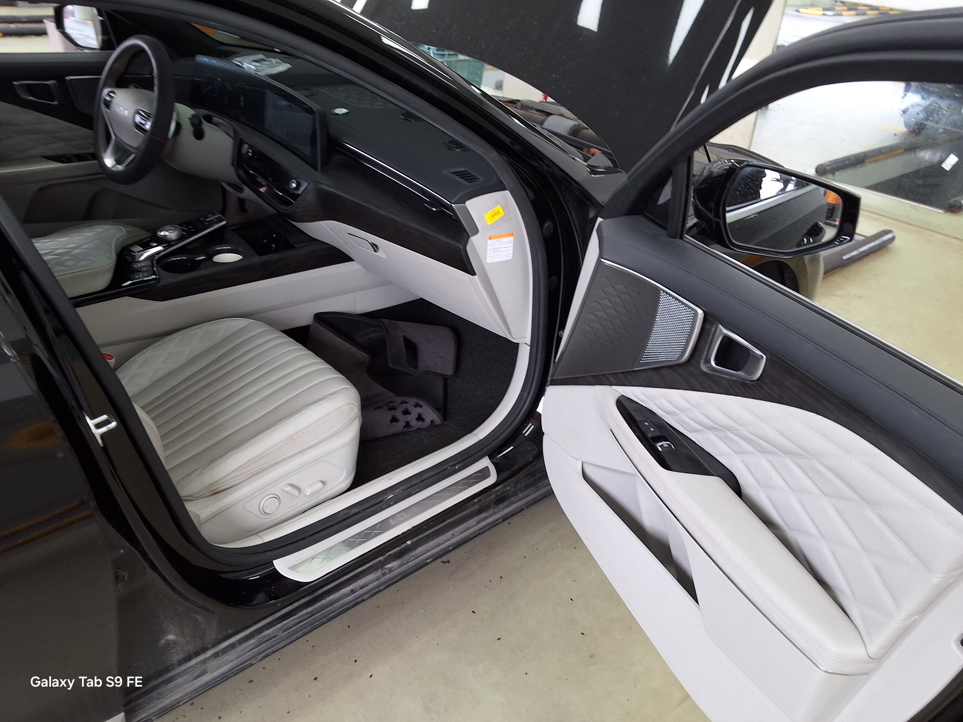 Kia K8 - 13
