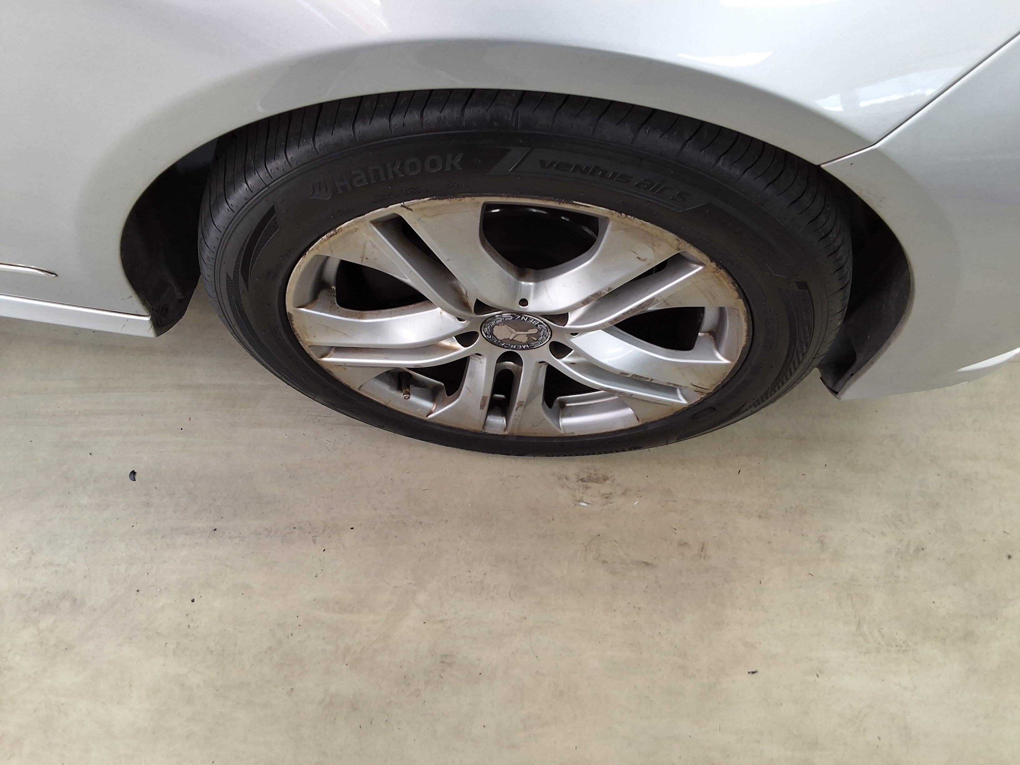 메르세데스-벤츠 E-클래스 - 21