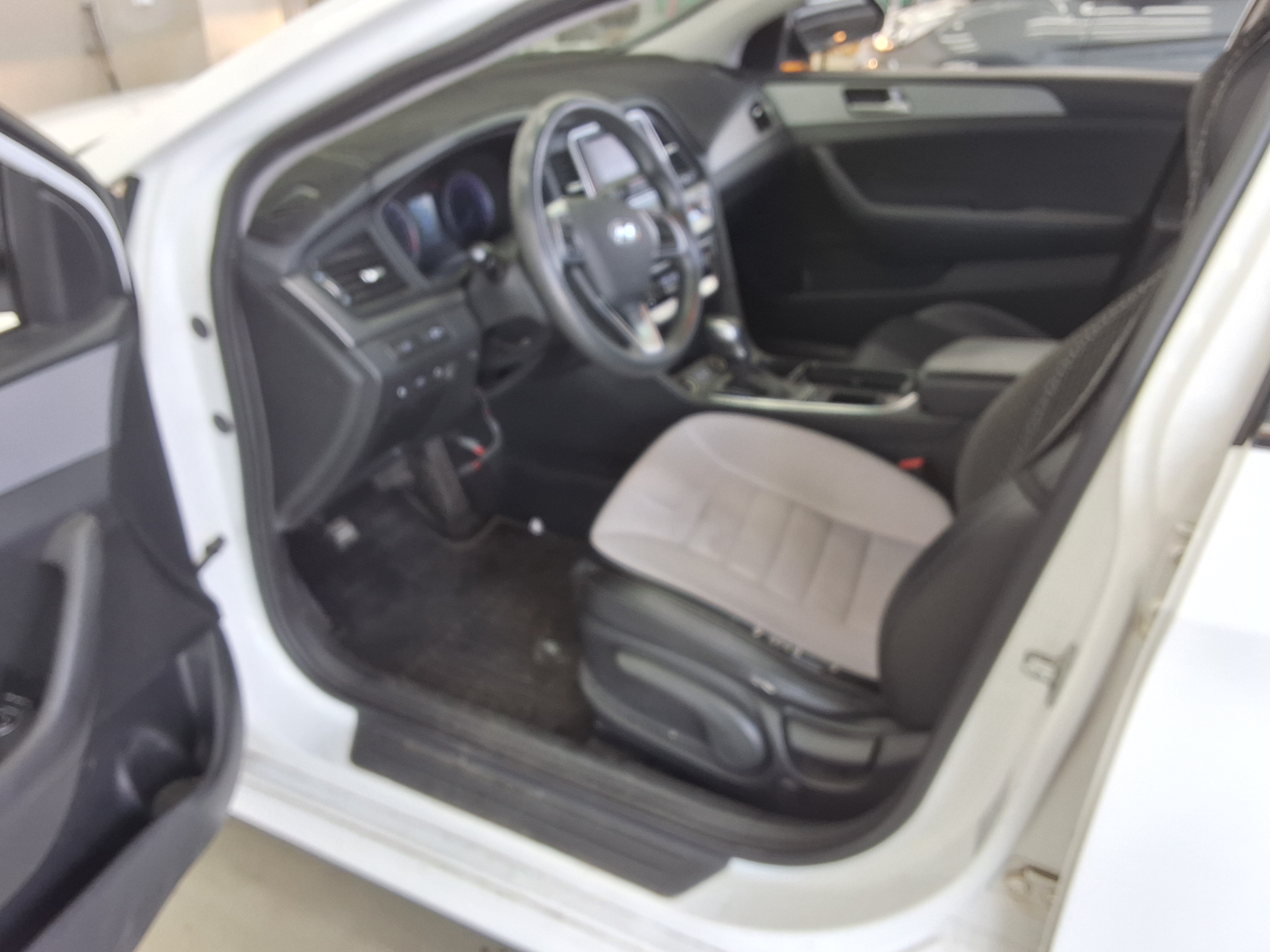 Hyundai Sonata 2020 - Image 9