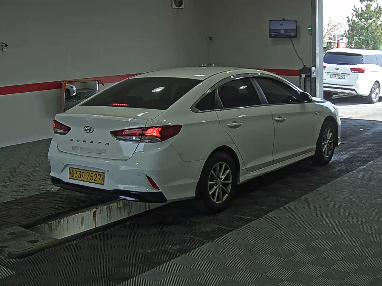Hyundai Sonata 2020 - Image 4