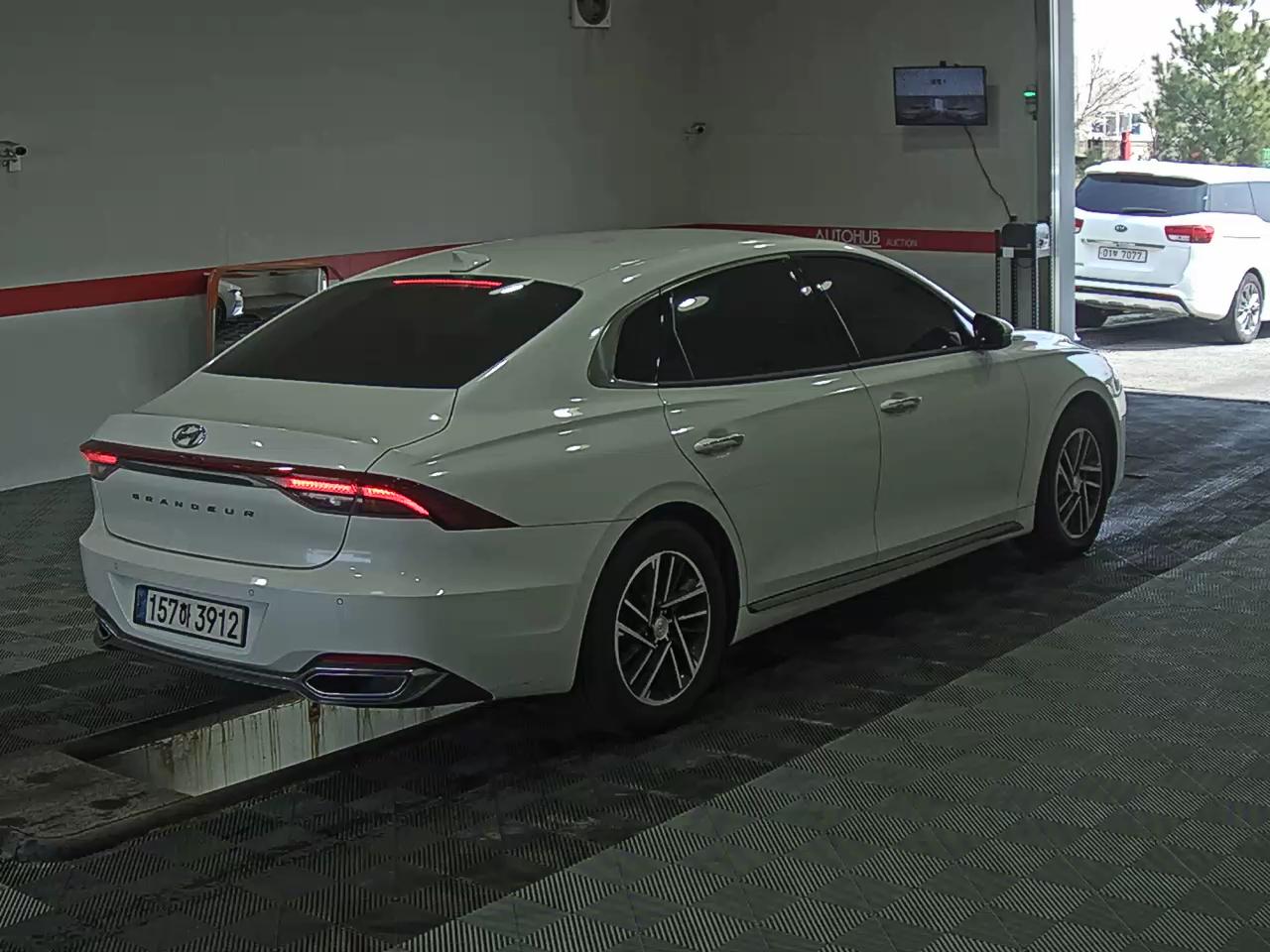 هيونداي جرانجر 2021 - صورة 4