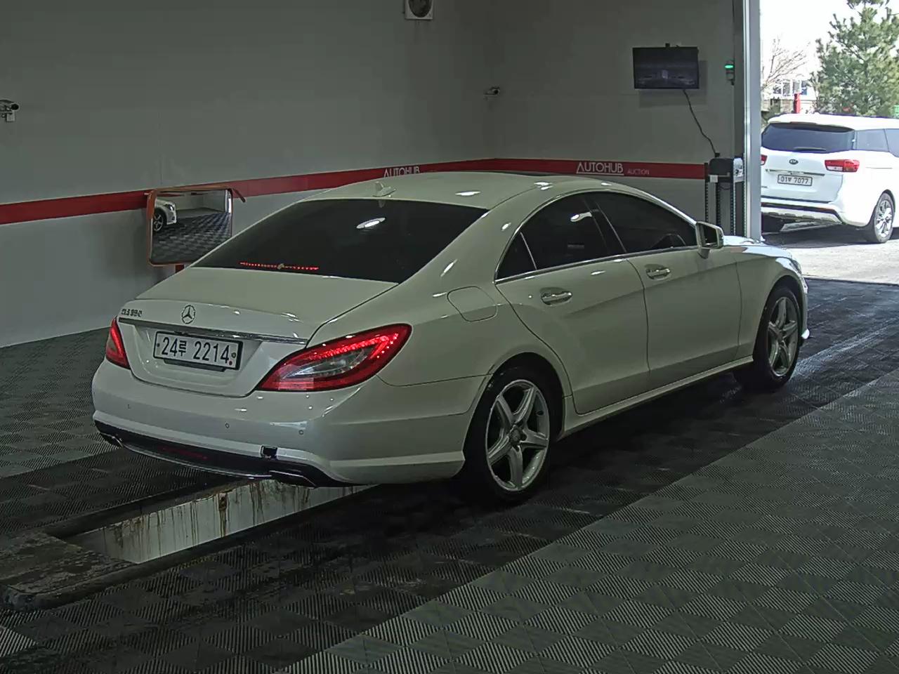 Mercedes-Benz AMG - 4