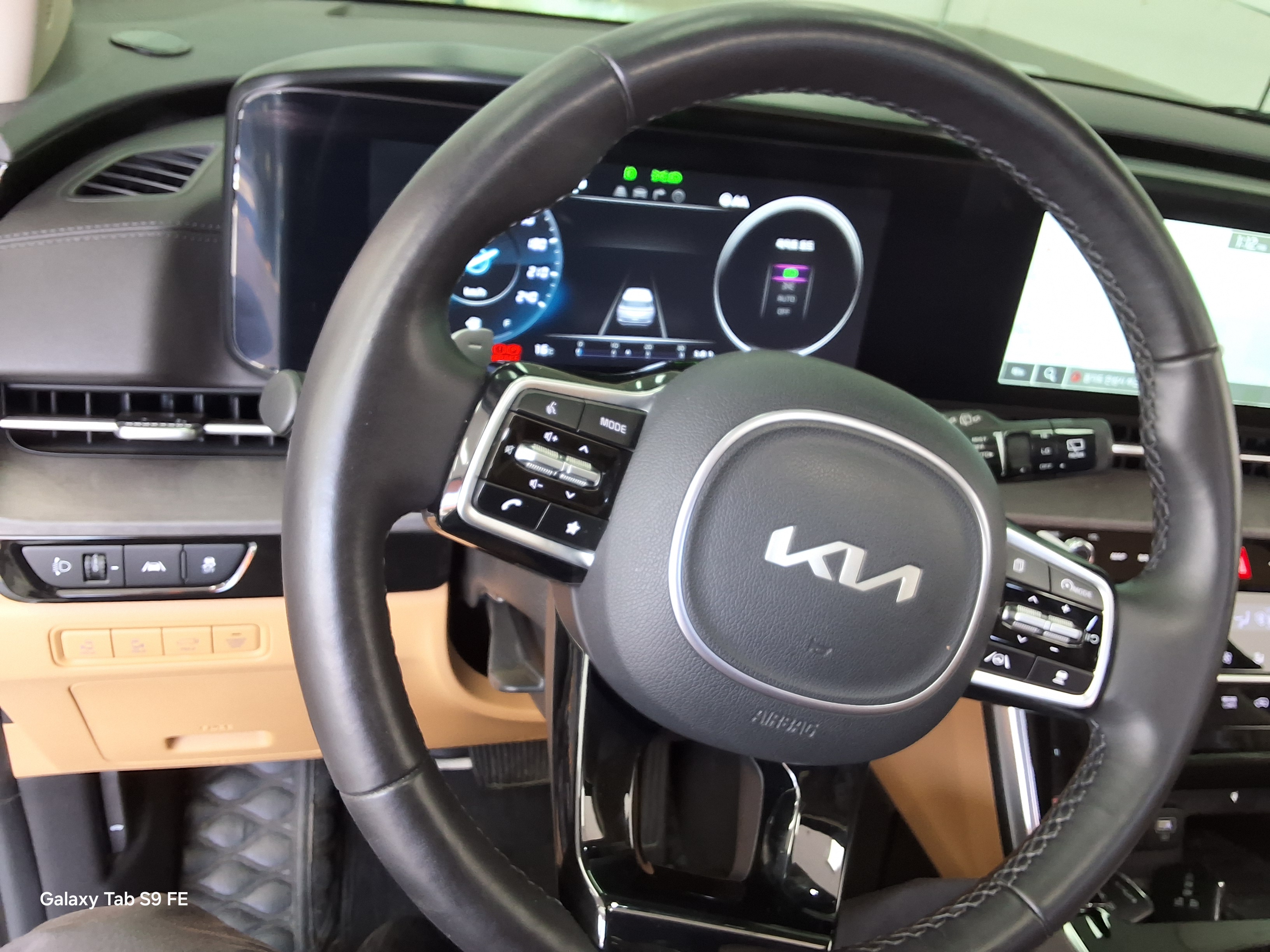 Kia Carnival 2023 - Image 16