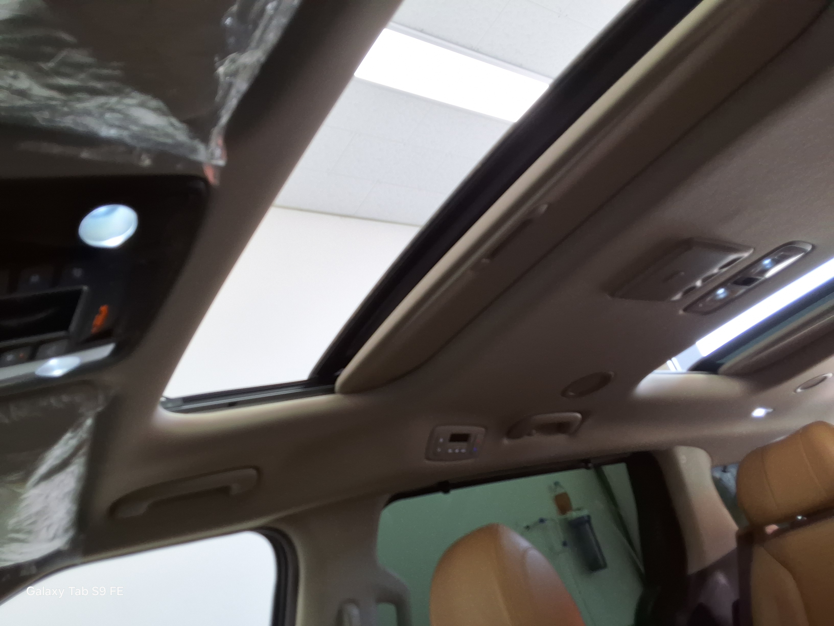 Kia Carnival 2023 - Image 18