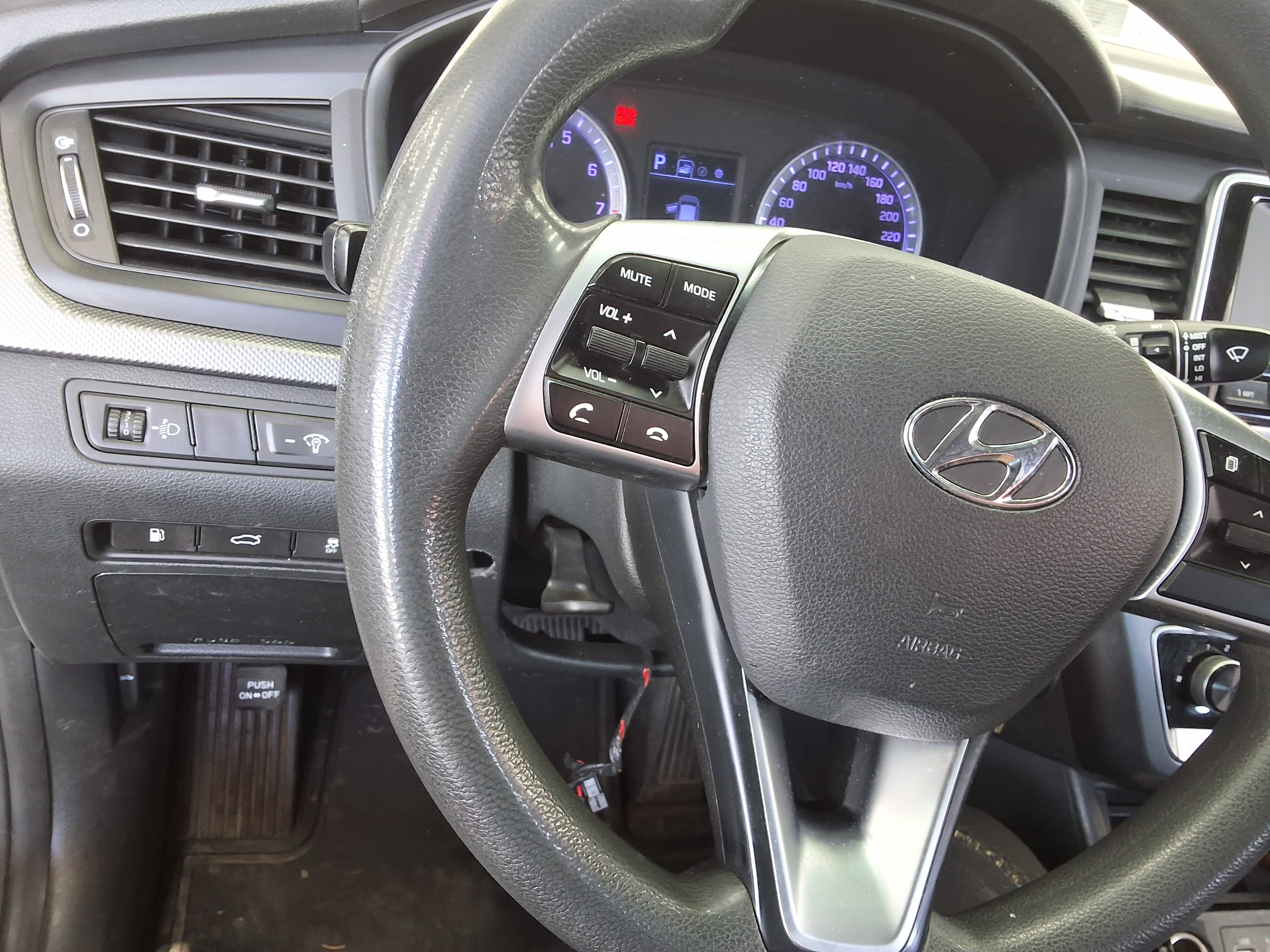 Hyundai Sonata 2020 - Image 20