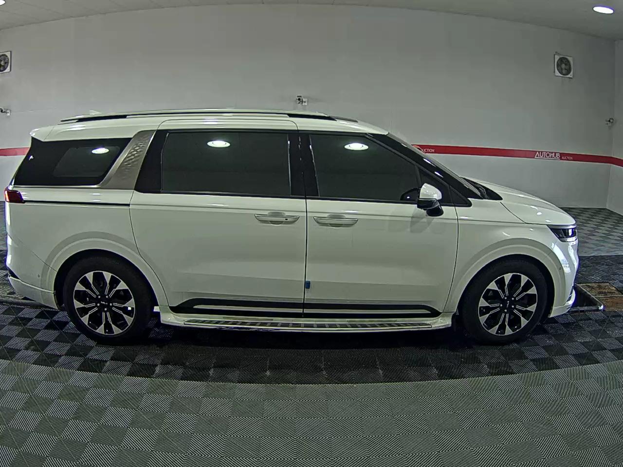 Kia Carnival 2023 - Image 3
