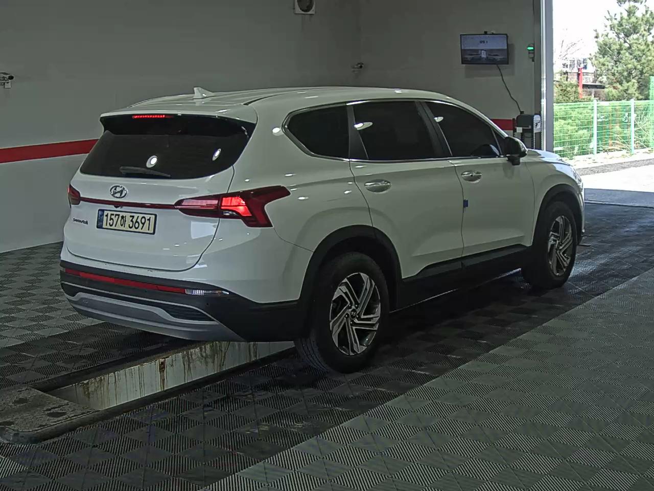 هيونداي سانتافي 2021 - صورة 4