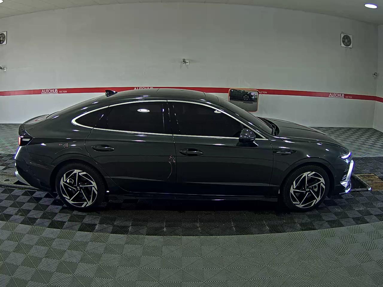 Hyundai Sonata 2025 - Image 3