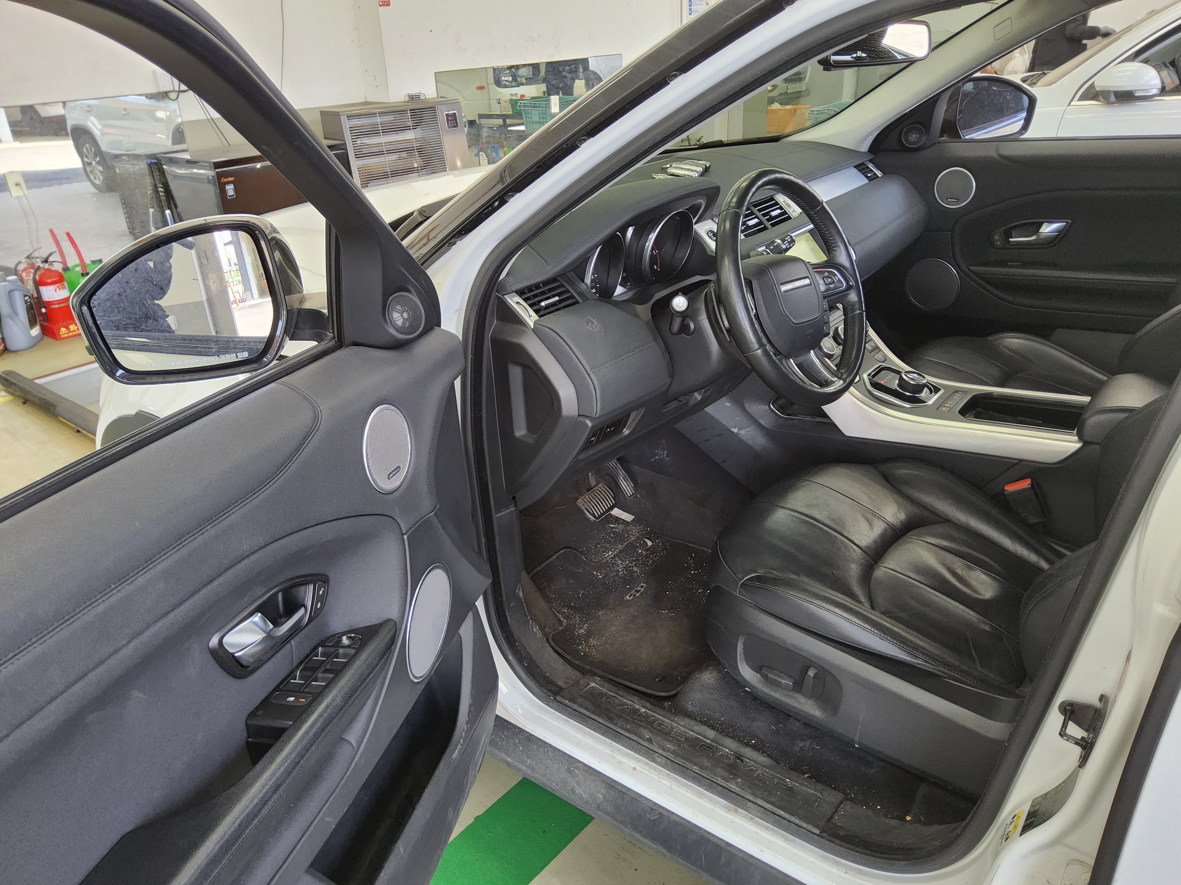 Land Rover Range Rover - 9