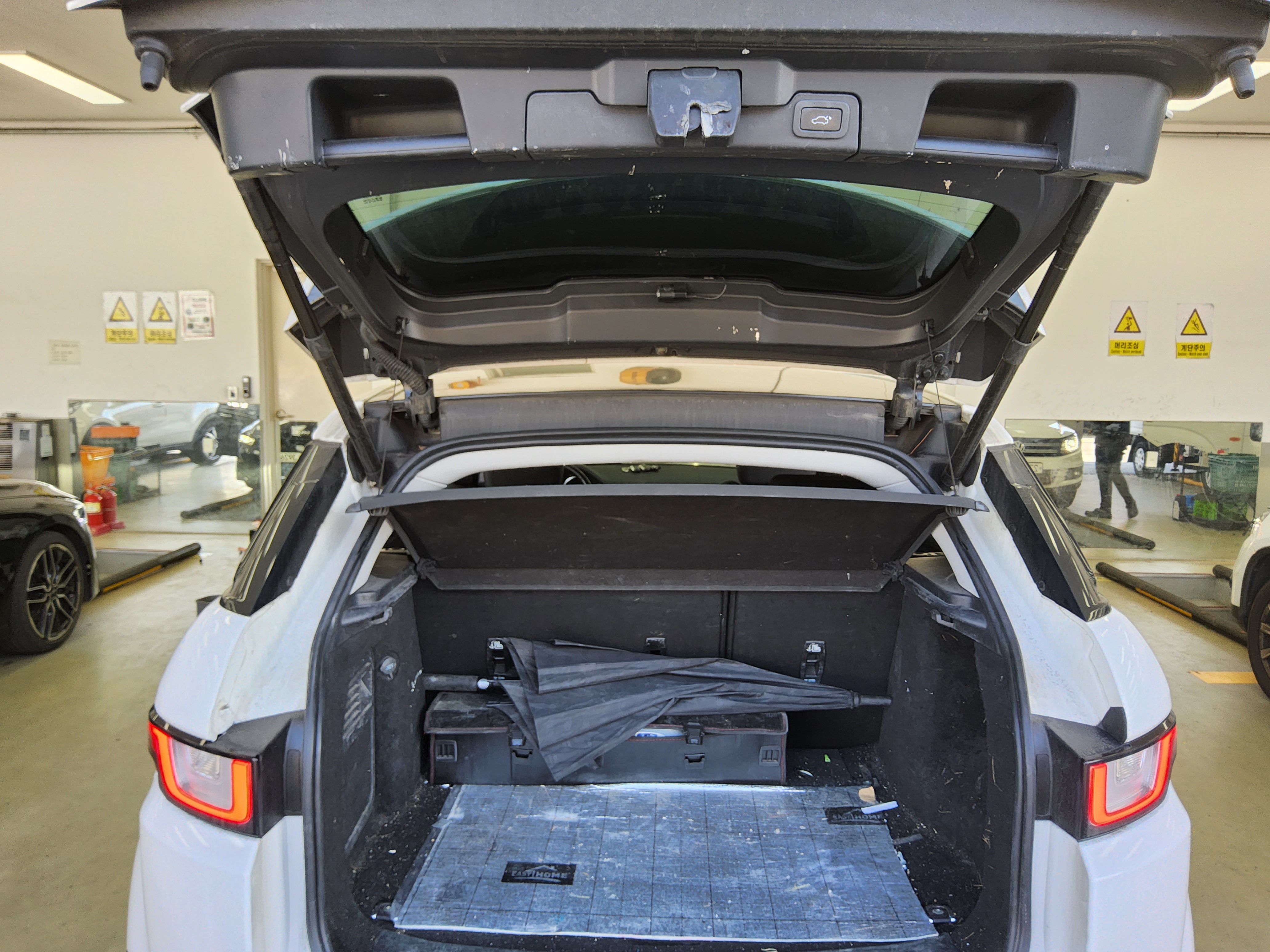 Land Rover Range Rover - 14