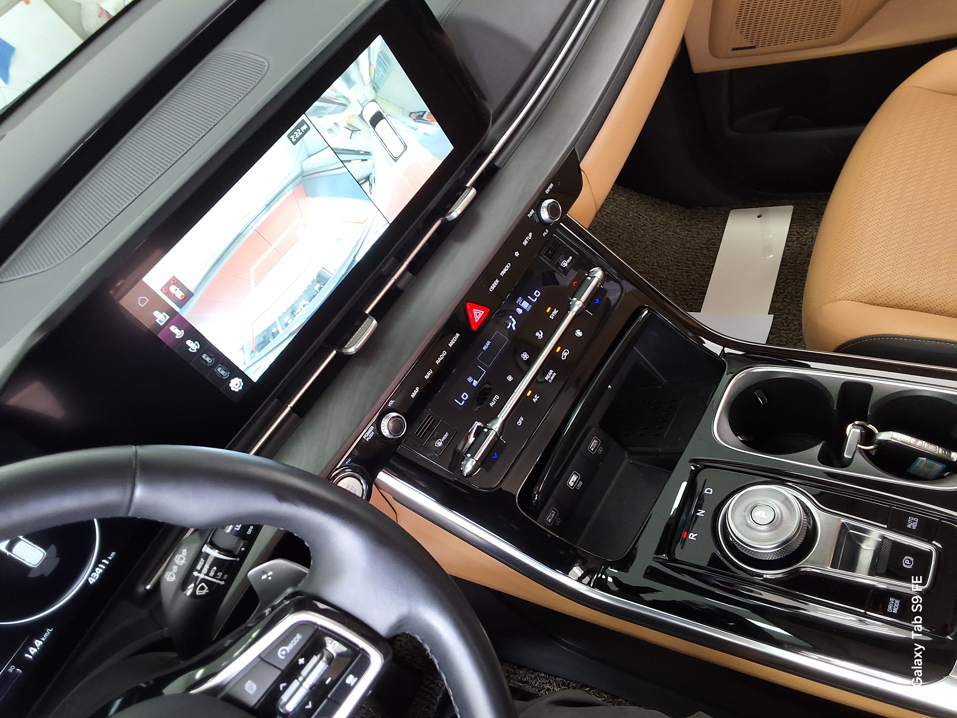 Kia SEDONA 2021 - Image 17