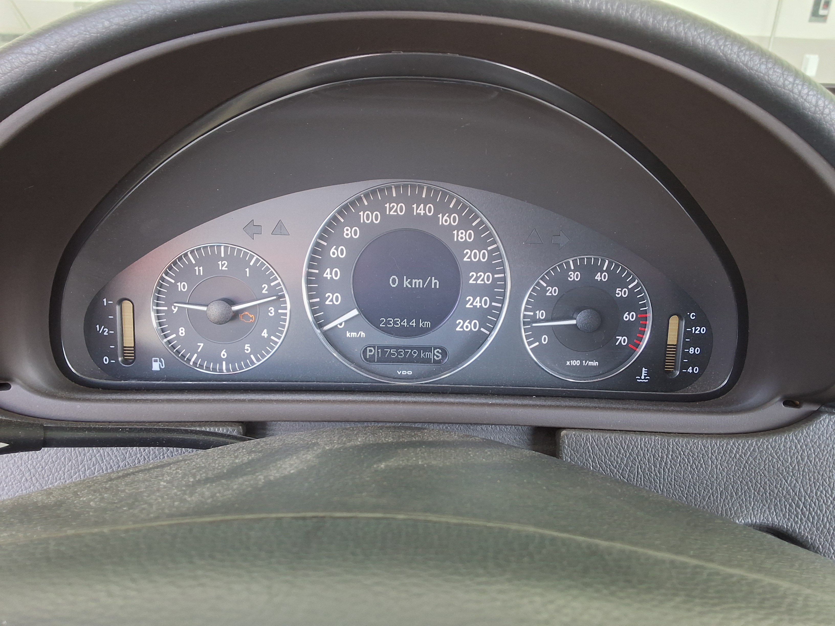 Mercedes-Benz CLK-Class 2003 - Image 8