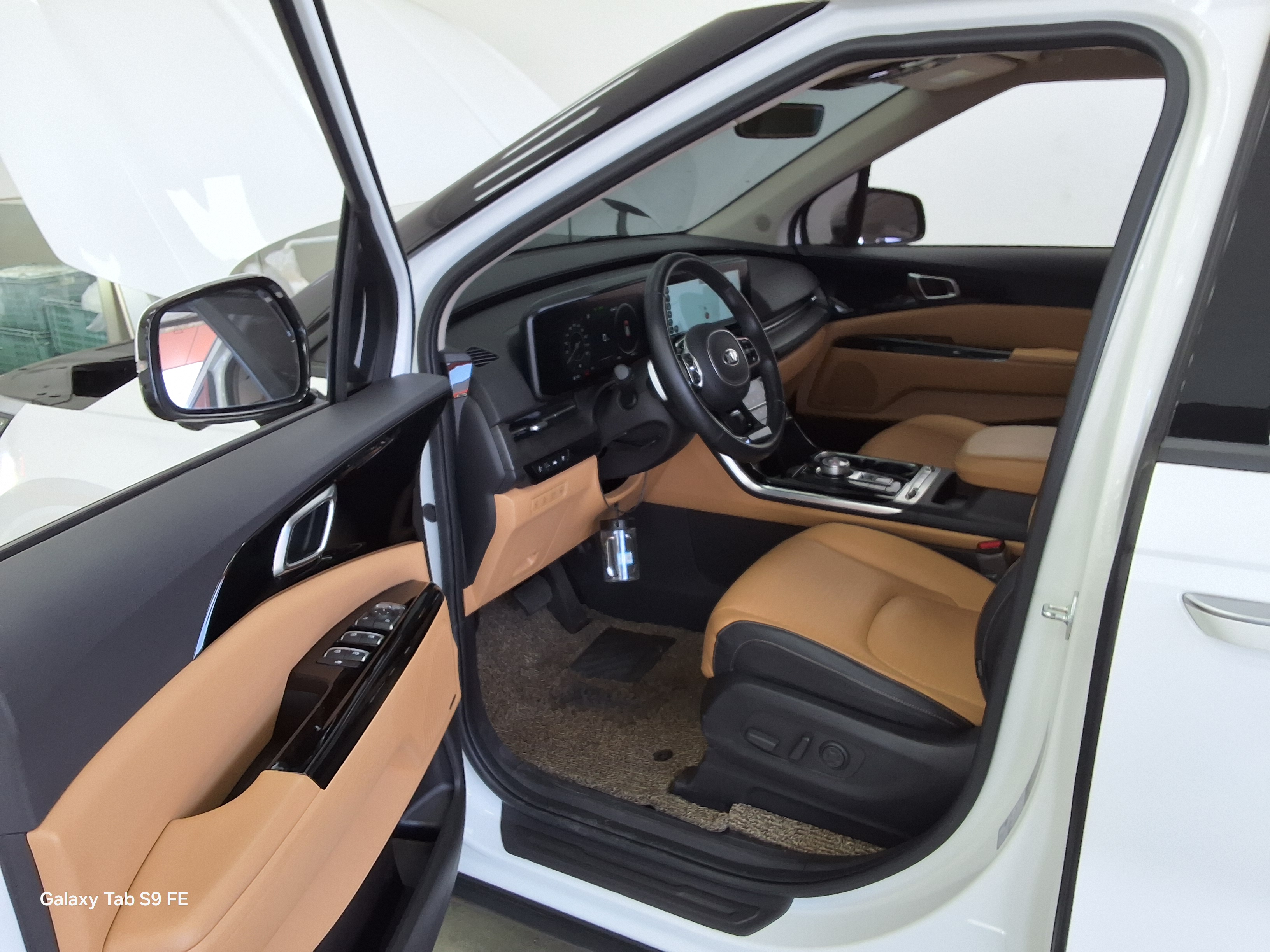 Kia SEDONA 2021 - Image 9