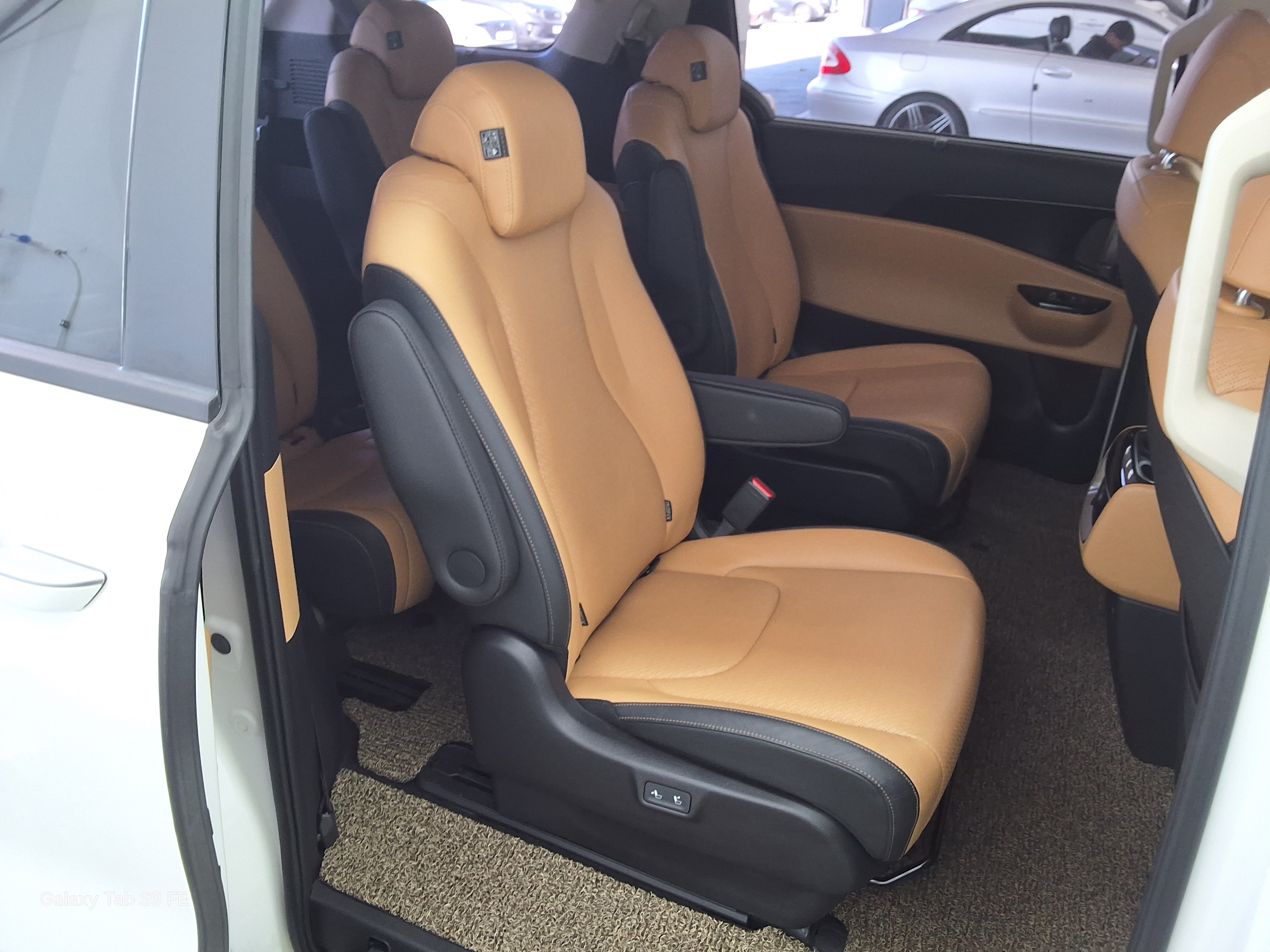 Kia SEDONA 2021 - Image 12